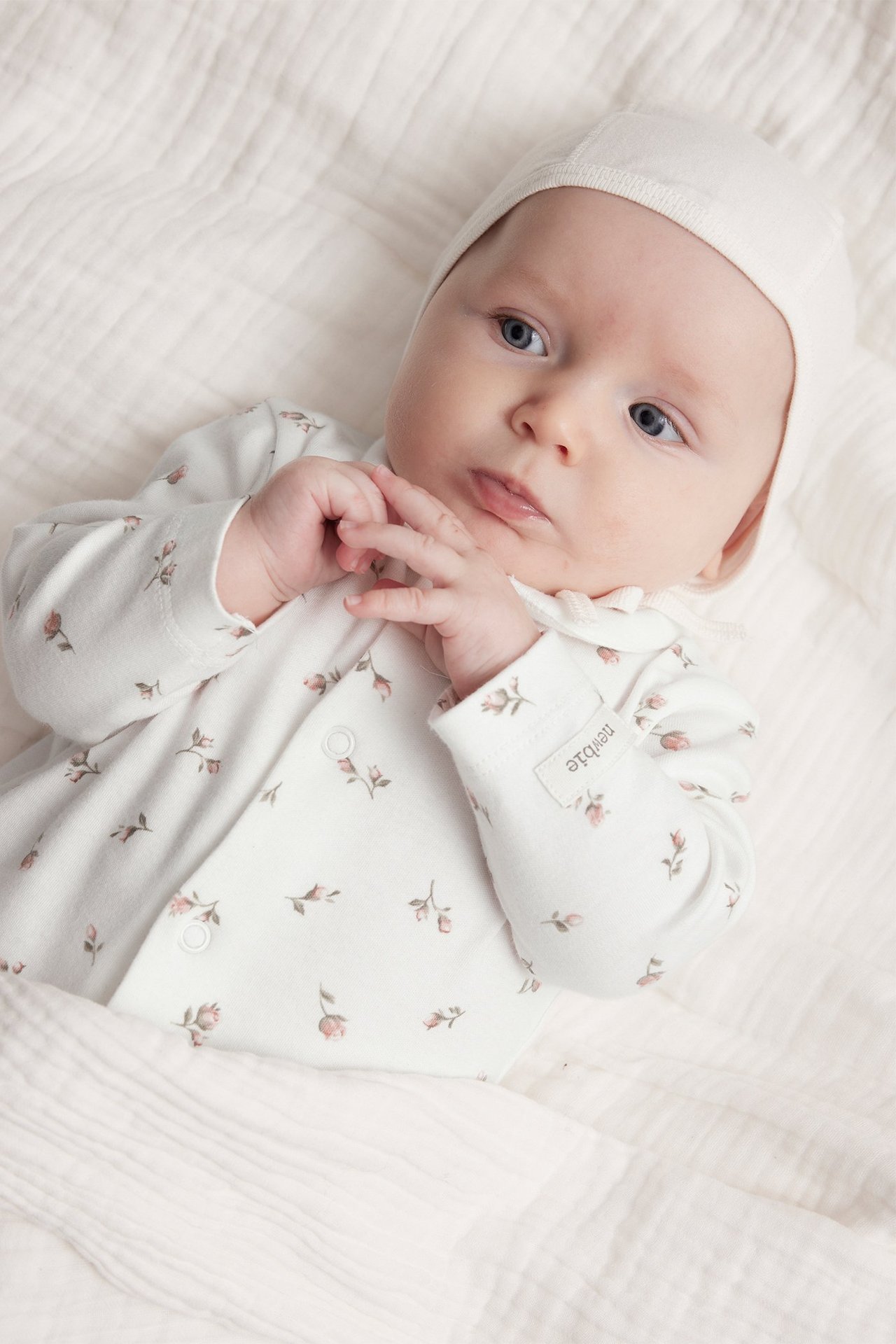 Blomstrete pyjamas til baby - Offwhite - 7