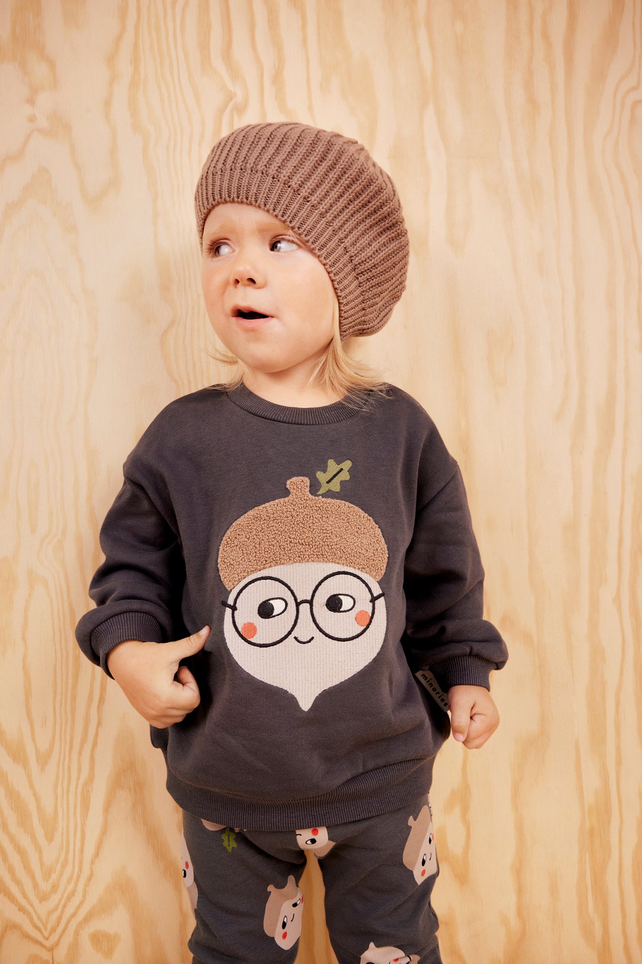 Sweatshirt med applikation - Svart - 1