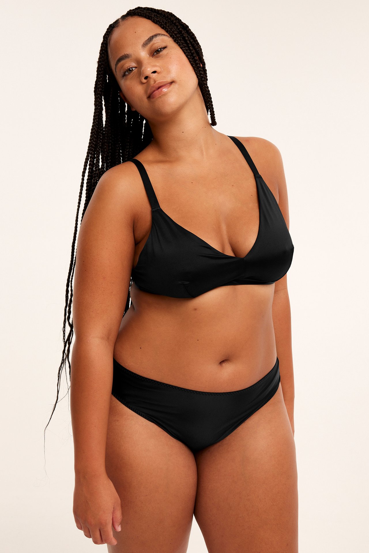 Bygellös bh satin - Svart - 2