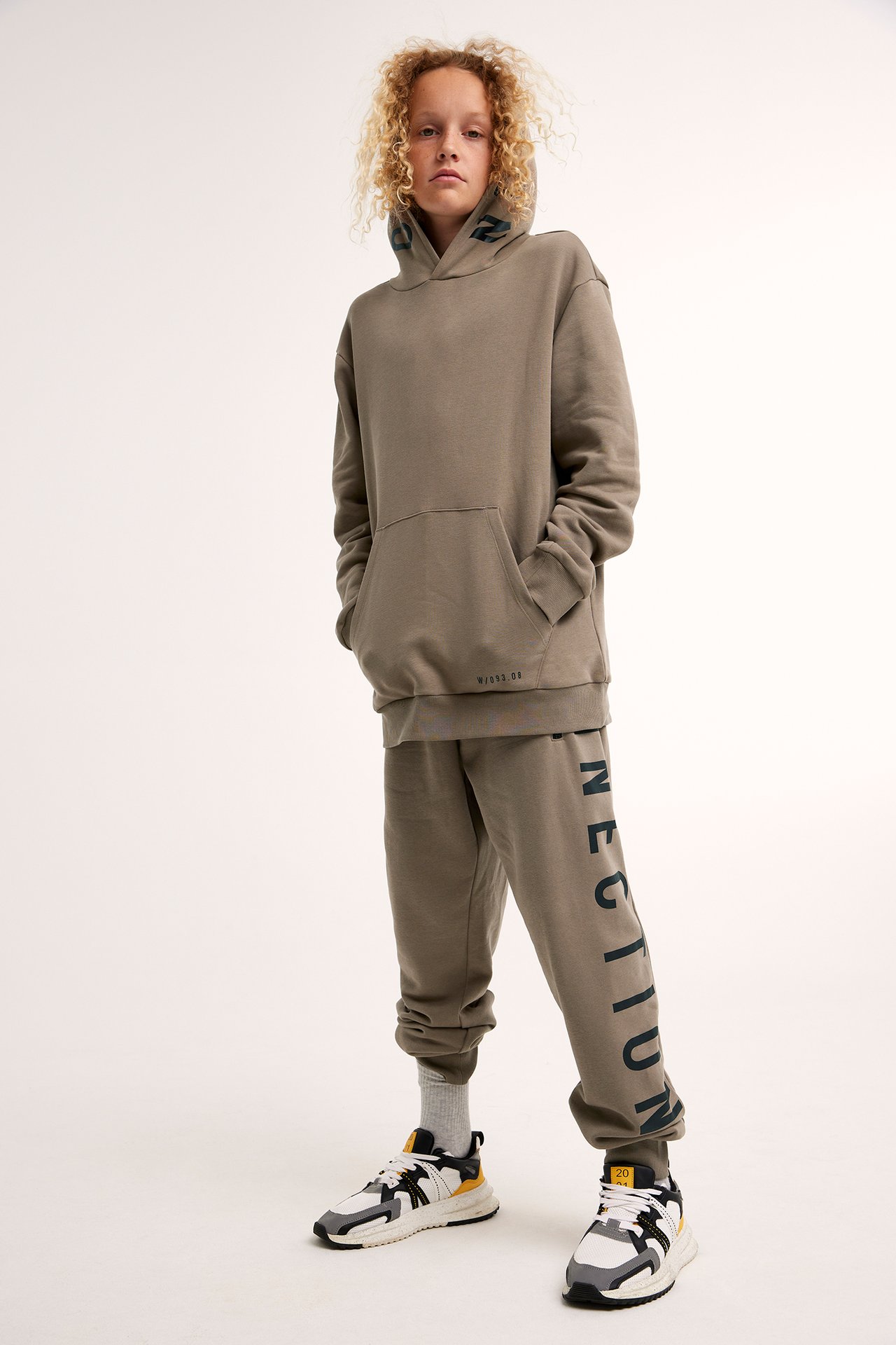 Hoodie med tryck - Brun - 2