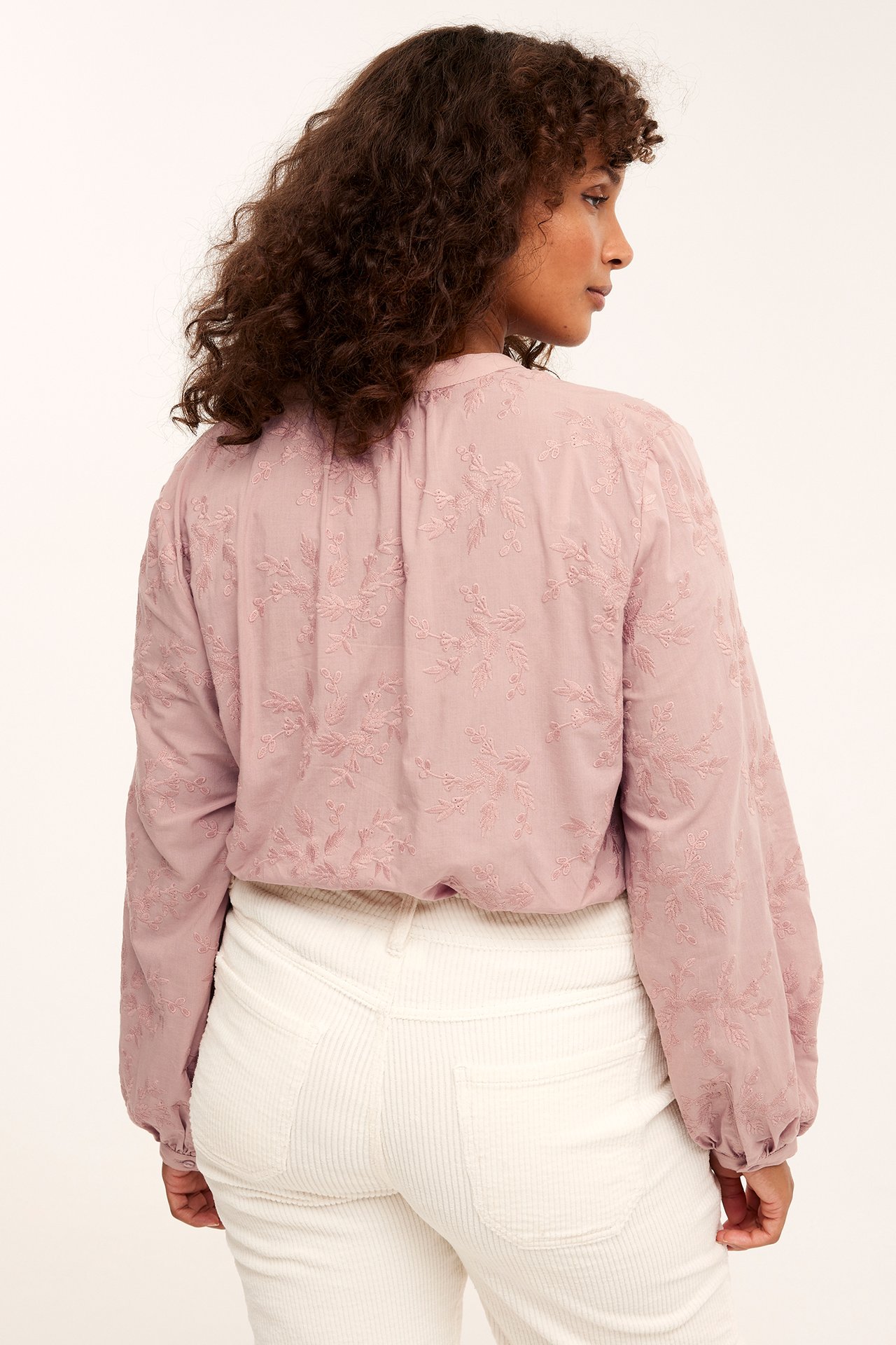 Bluse med brodering - Rosa - 168cm / Storlek: M - 4