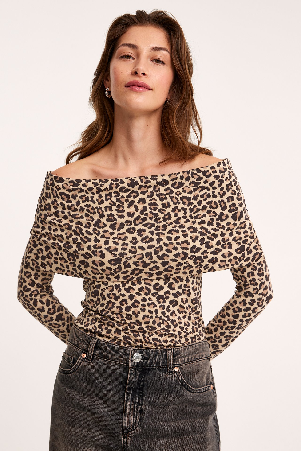 Langermet off shoulder-topp - Brun - 1