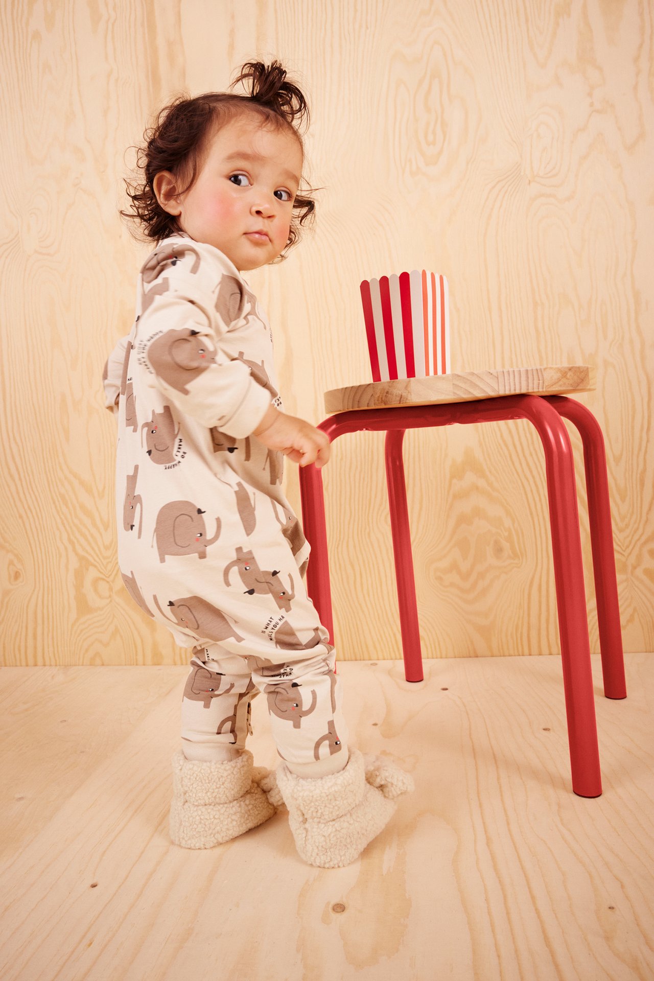 Kuviollinen vauvojen pyjama lahjapussissa - Beige - 1