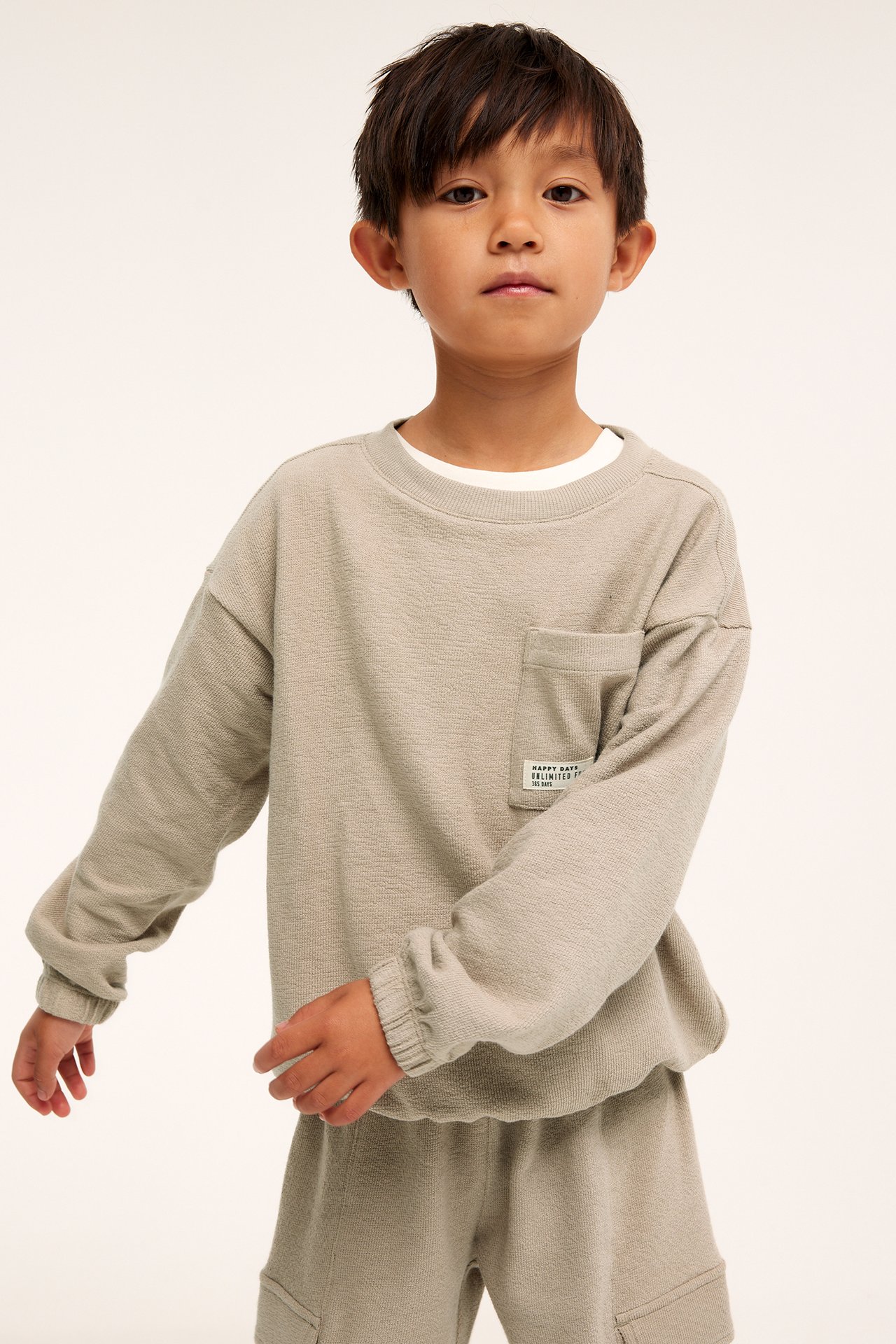 Tekstuuripintainen collegepaita - Beige - 1