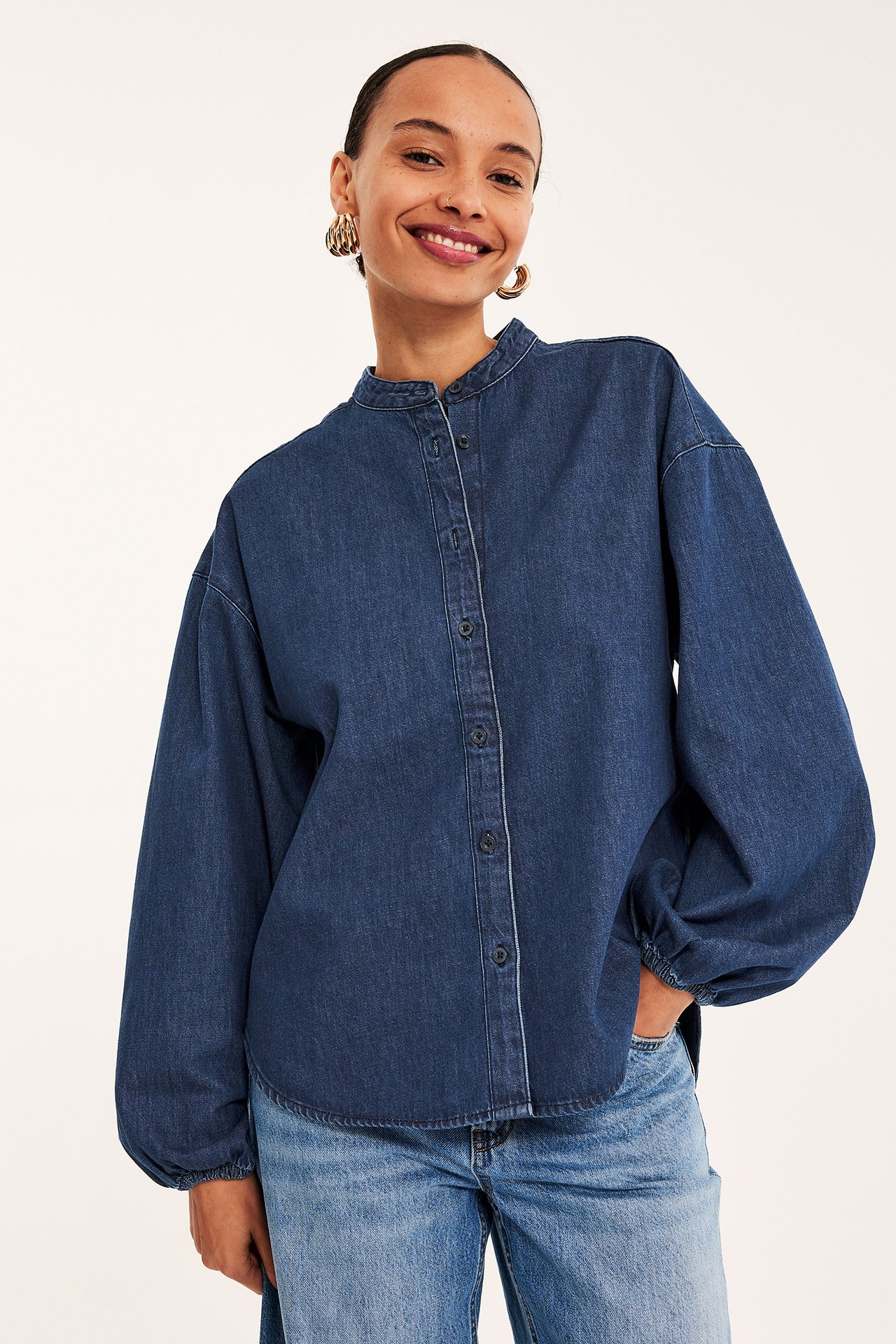 Blus i denim