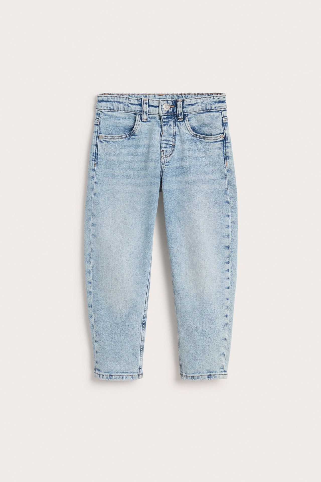 Tapered jeans