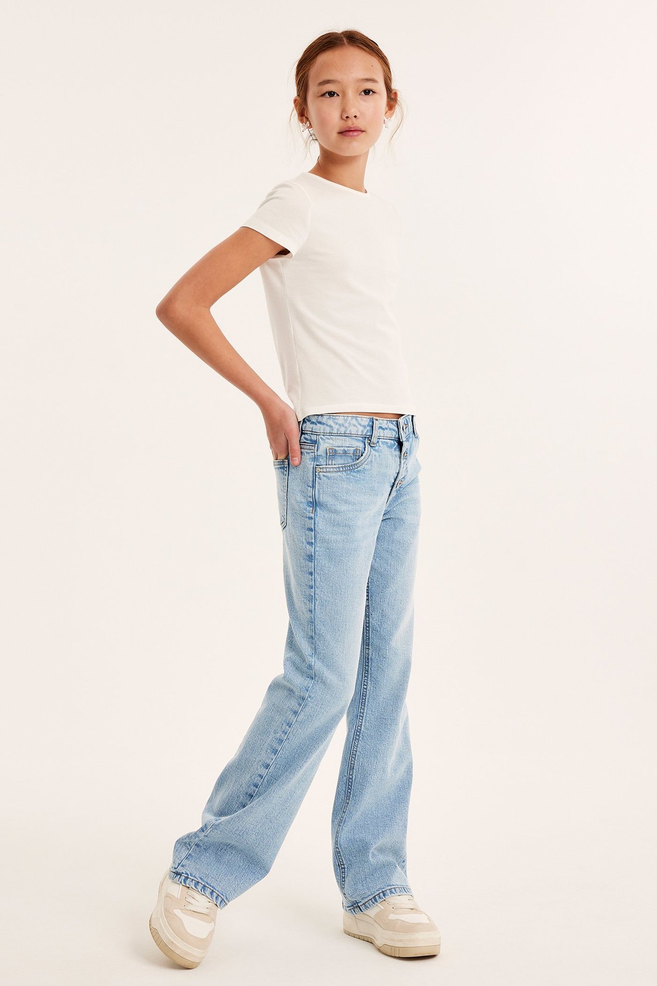 Dżinsy bootcut mid waist - Jasny dżins - 5