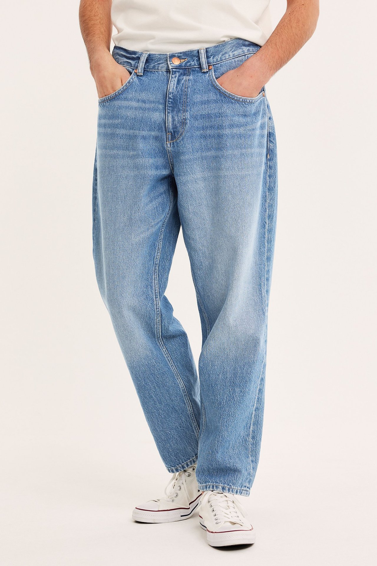 Loose jeans