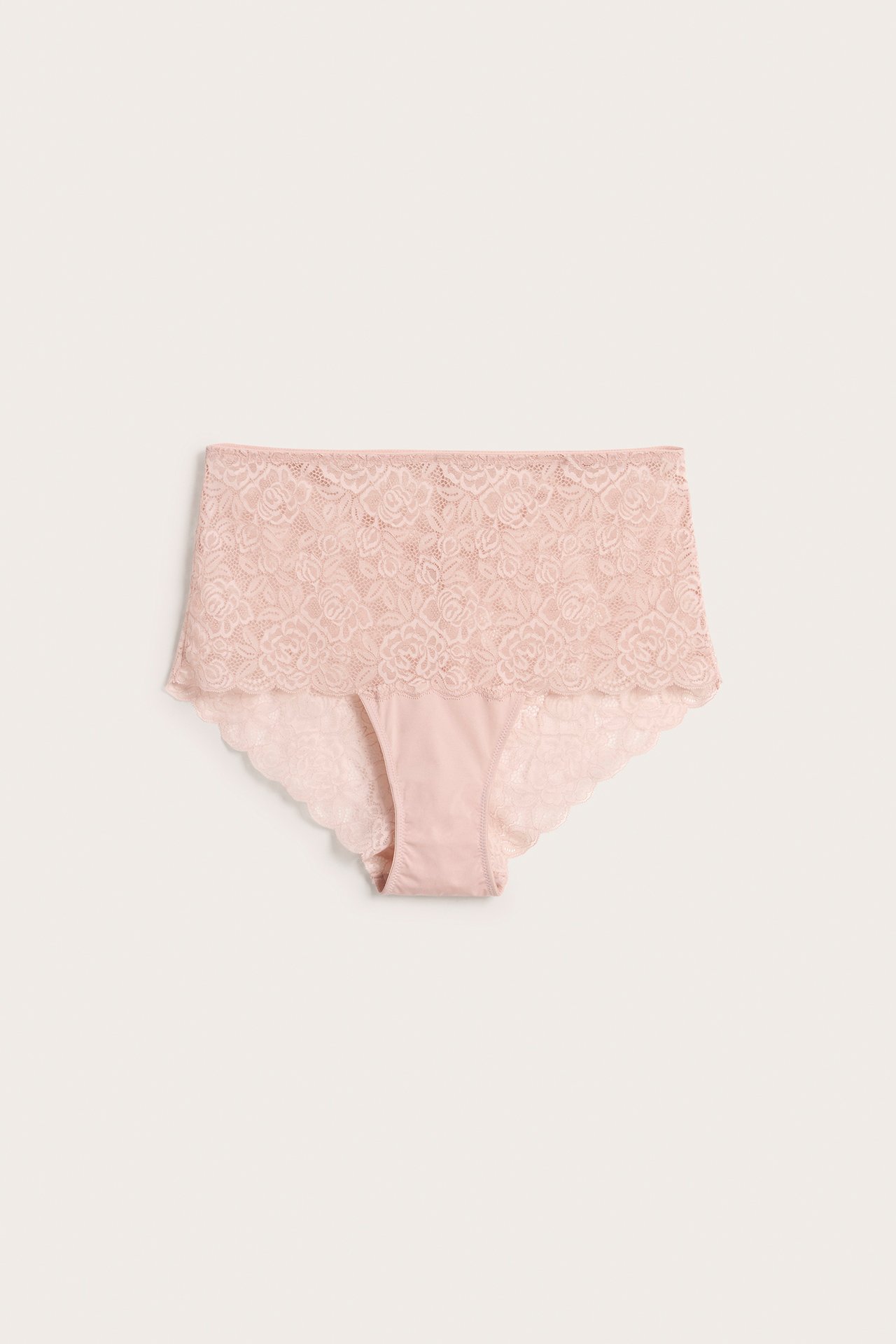 Forfra: rosa høy midje brazilian truse med bredt blomstret blondemønster.