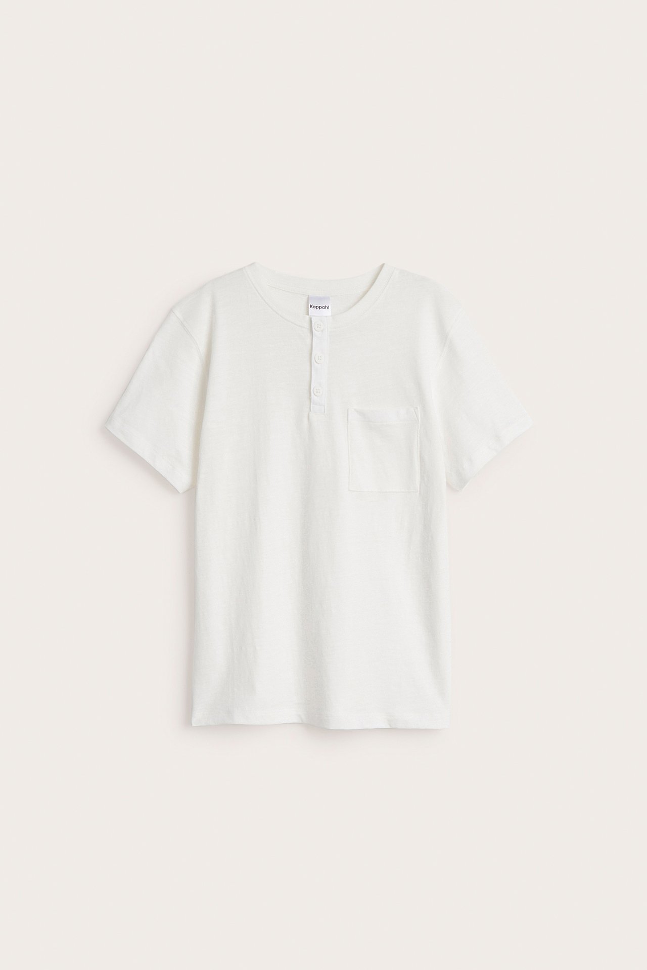Frontvisning: Offwhite kortermet bomulls-Henley-skjorte med tre knapper og brystlomme.