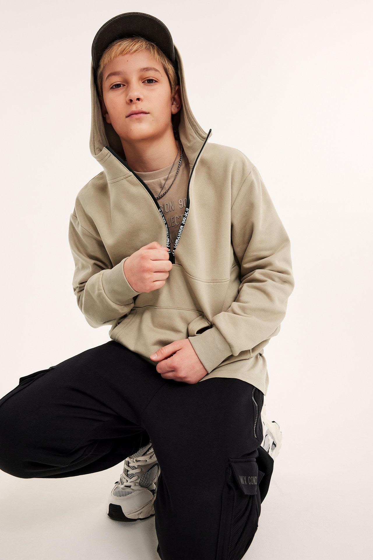 Hoodie med half-zip