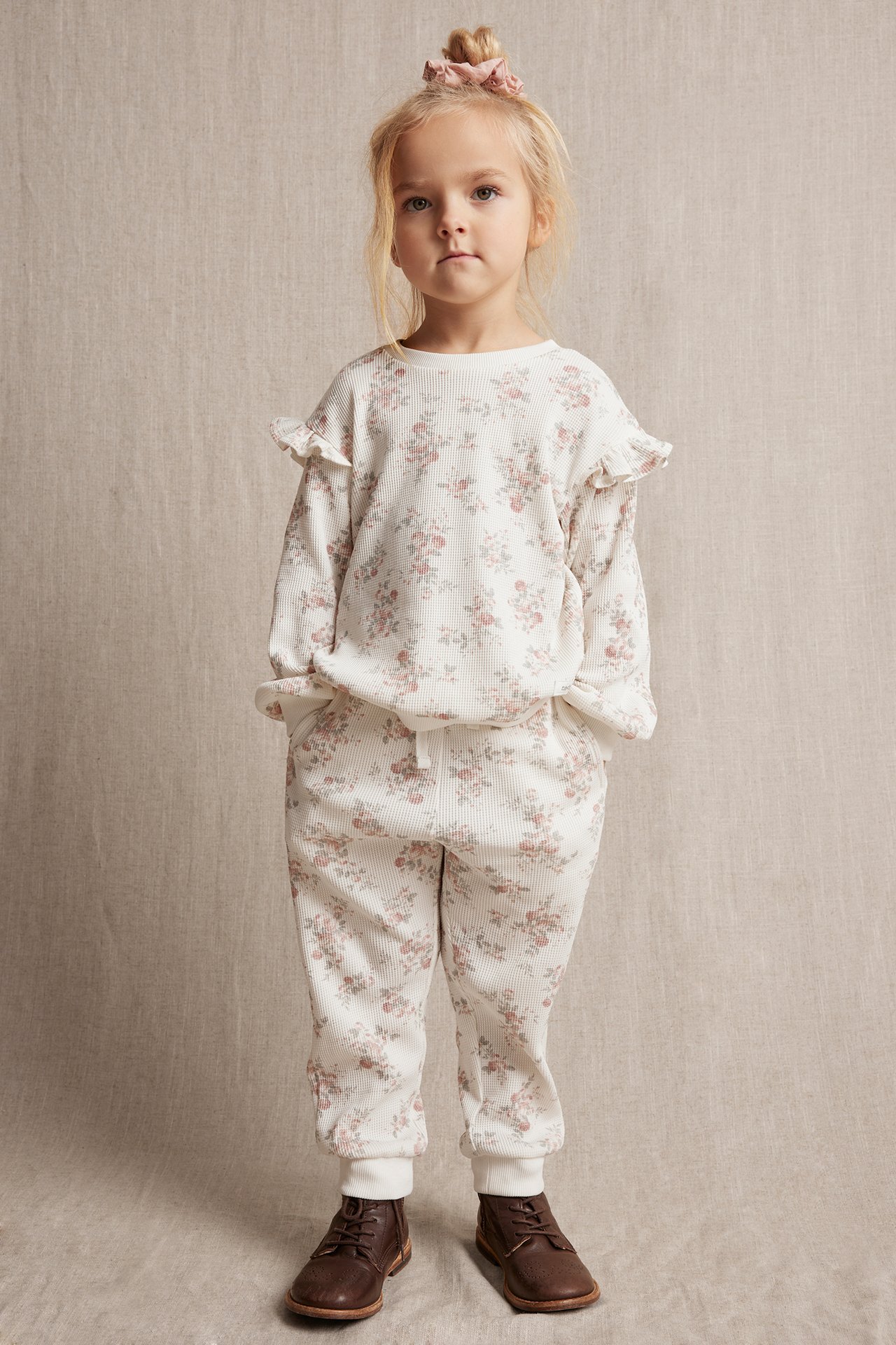 Spodnie w kwiaty, o strukturze wafla - Offwhite - 2