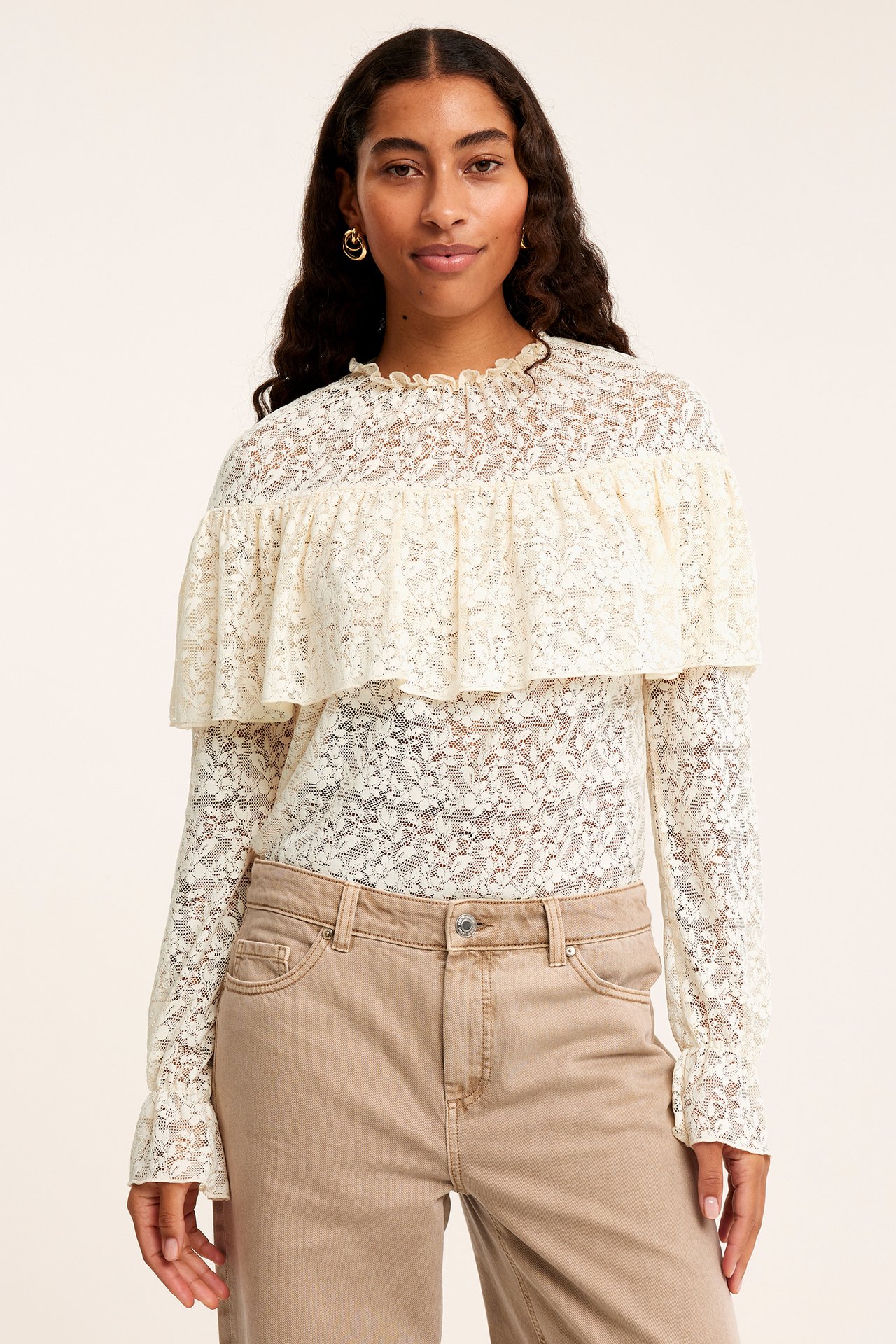 Blondetopp med volang - Offwhite - 2