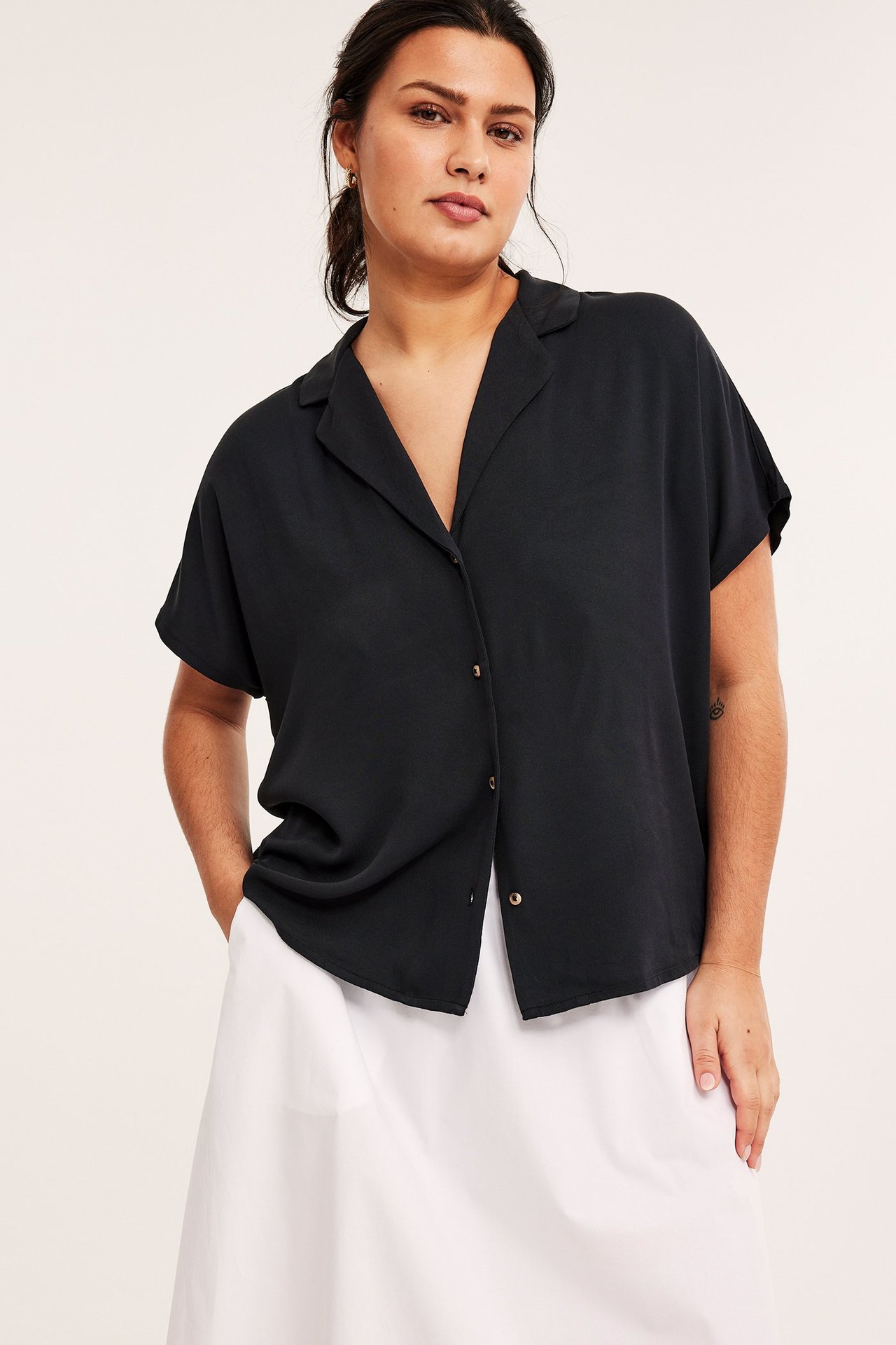 Kortermet bluse - Svart - 179cm / Storlek: M - 4