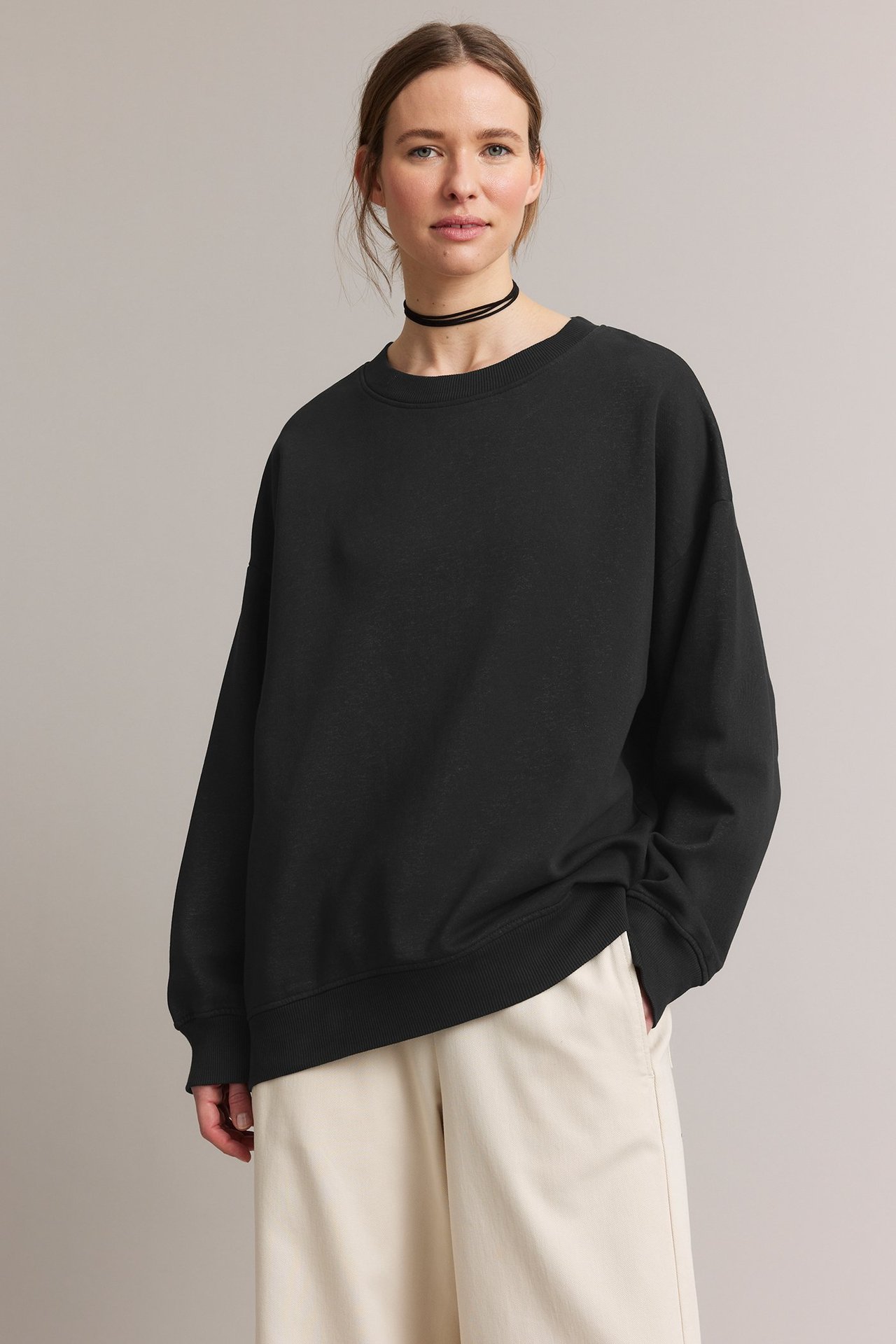 Lång sweatshirt - Svart - 178cm / Storlek: S - 1