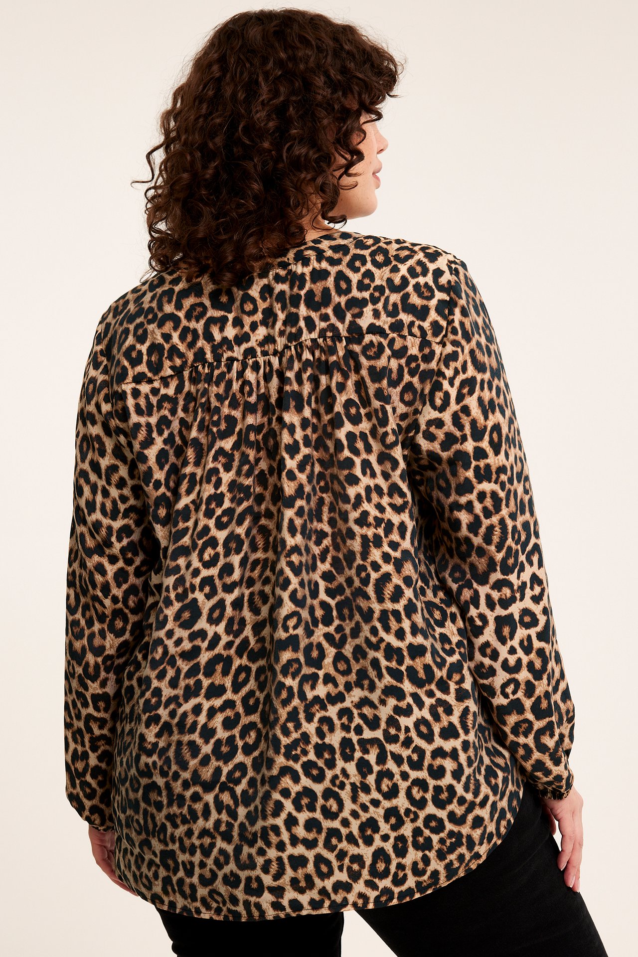 Leopardmönstrad blus