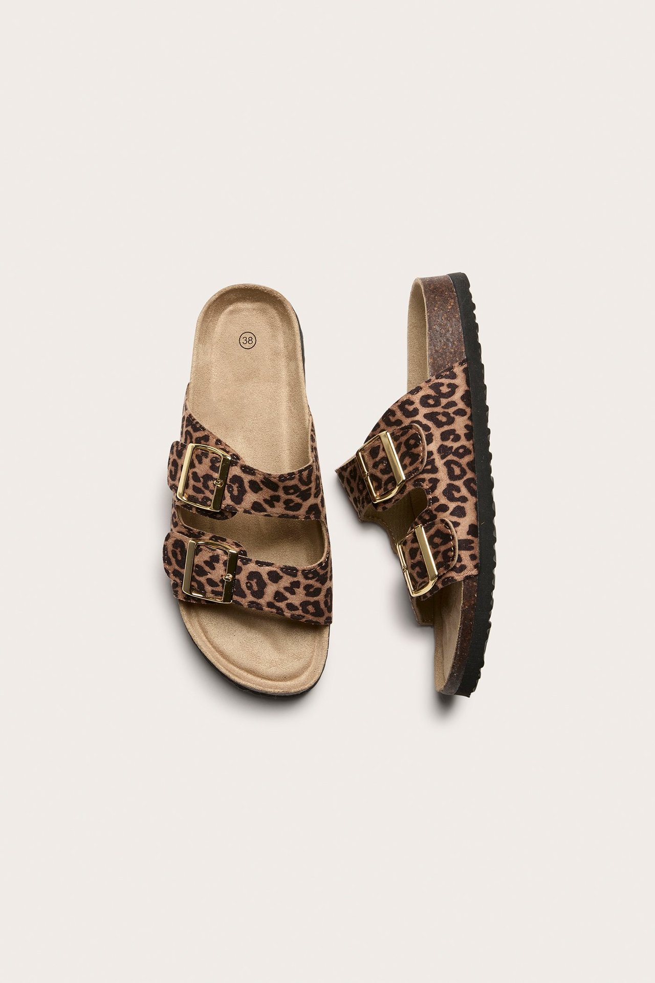 Leopardmönstrade sandaler