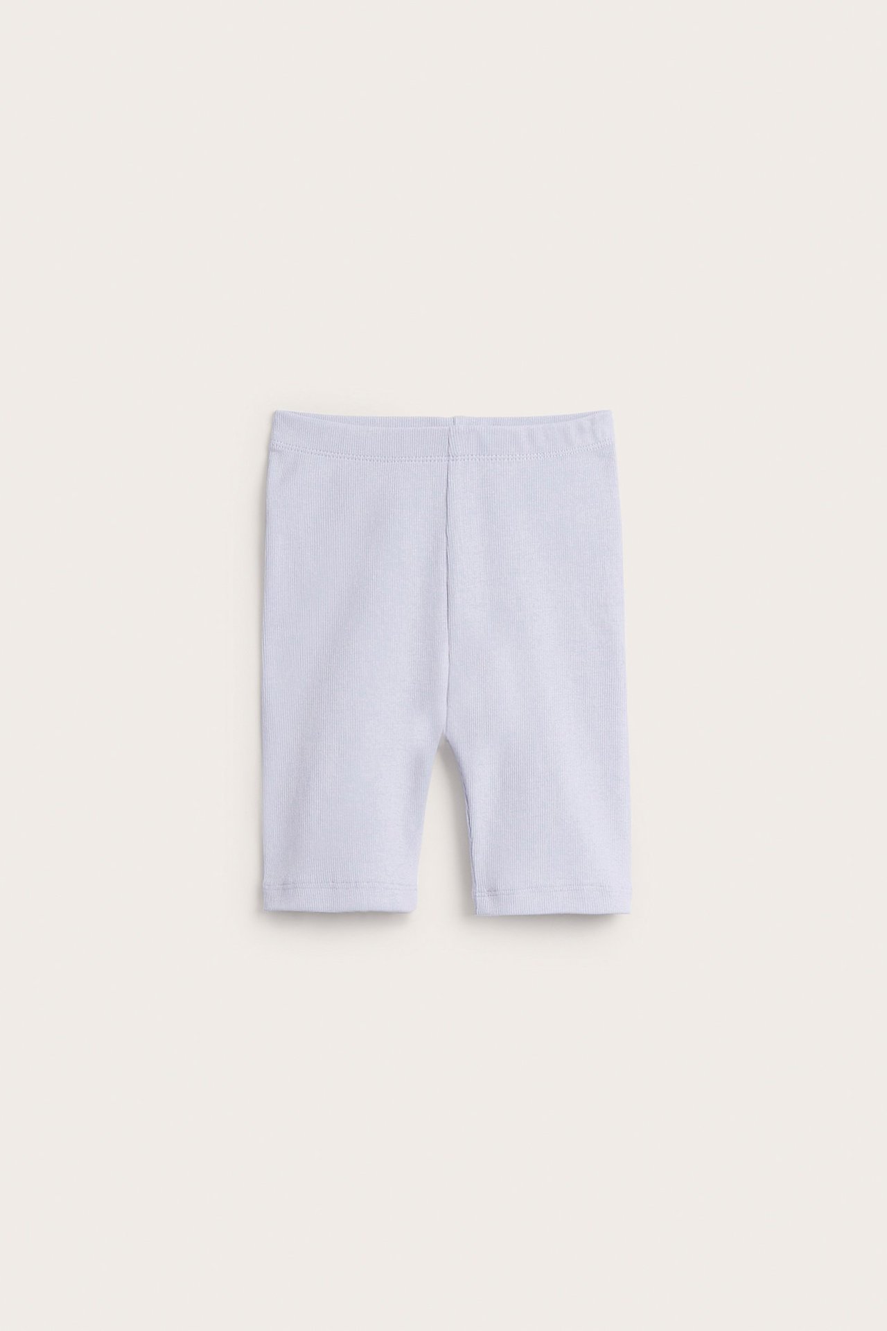 Widok z przodu: liliowe prążkowane kolarki dla dzieci z mieszanki bawełny.