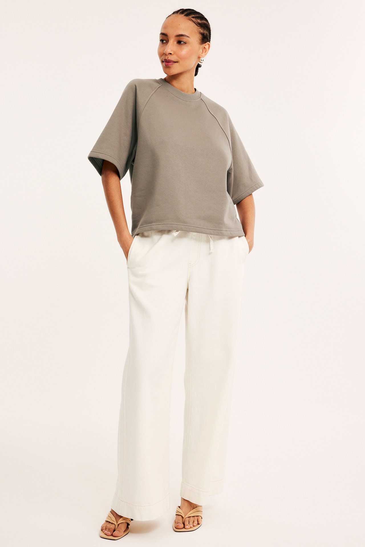 Kortermet sweatshirt - Mørk beige - 2