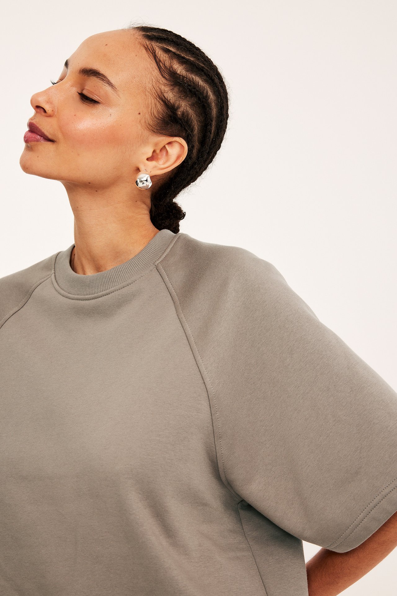Kortermet sweatshirt - Mørk beige - 3