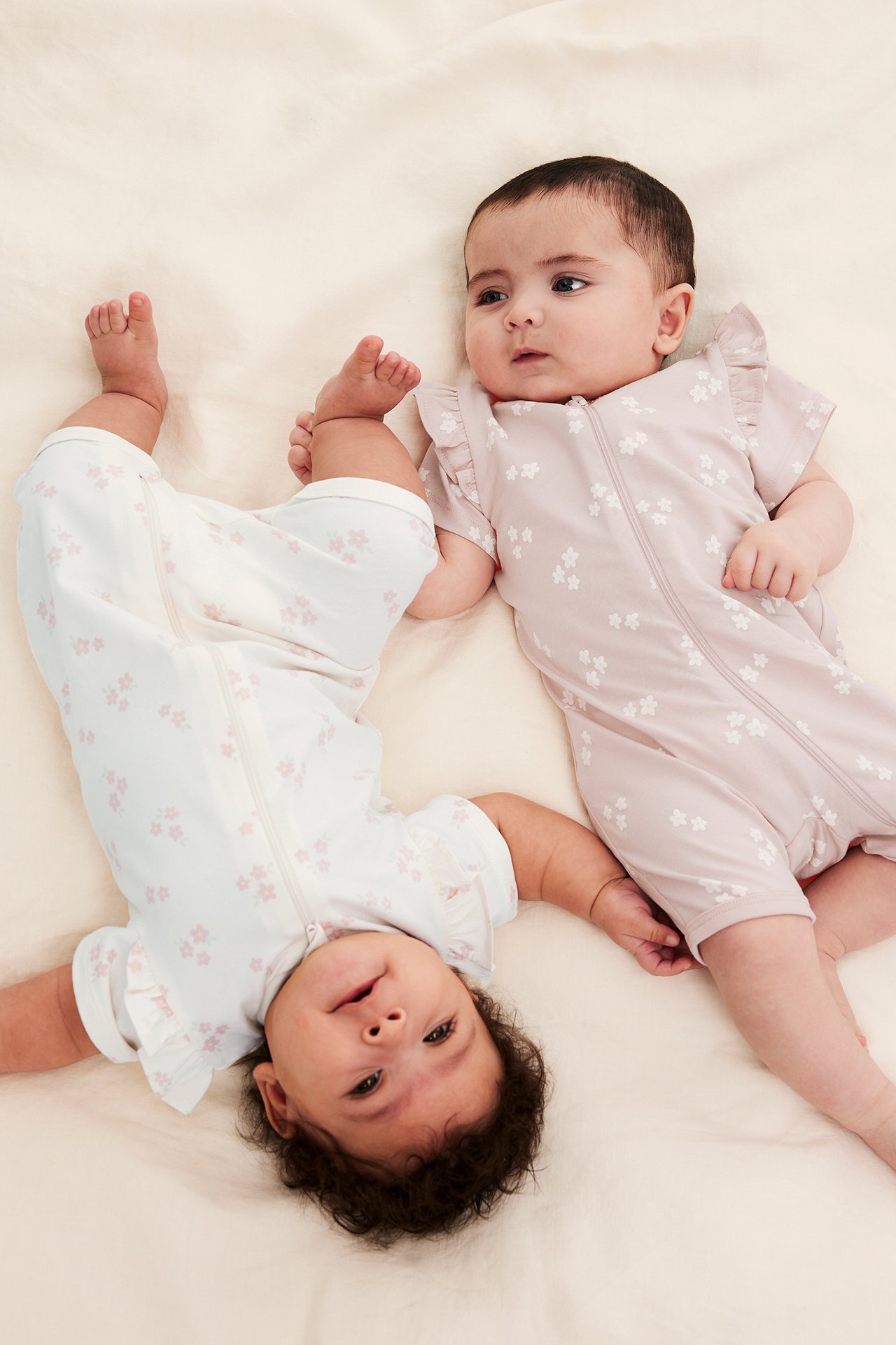 Pyjamas 2-pack med volang