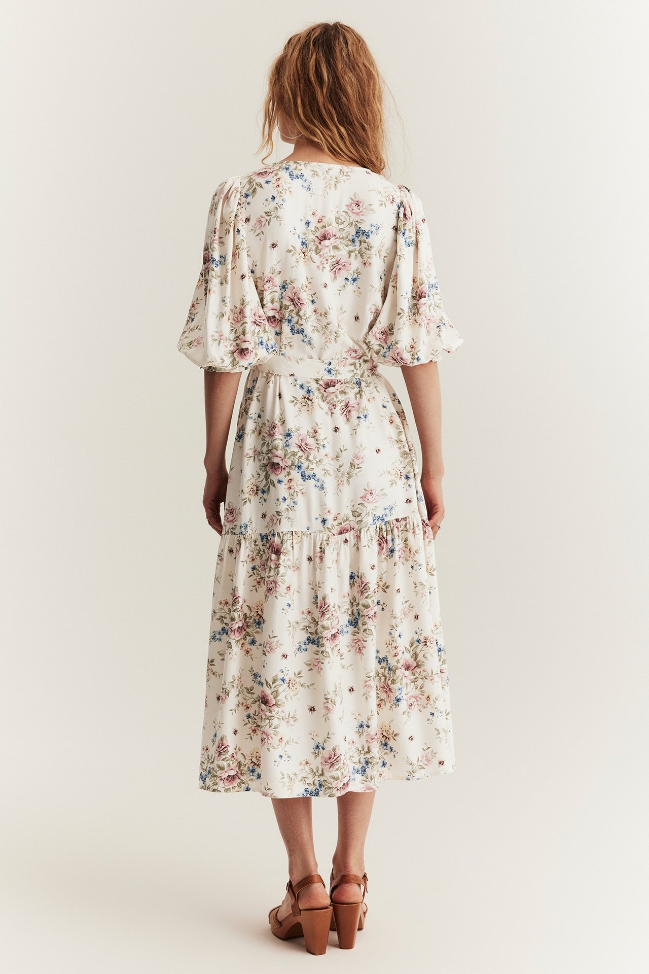 Blommig viskosklänning - Offwhite - 7