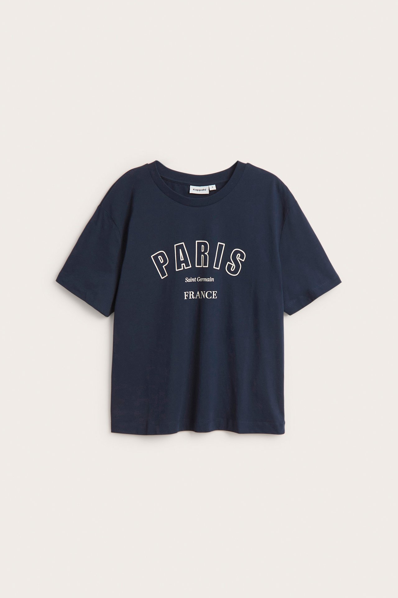 Framifrån, mörkblå bomulls-t-shirt med vitt "PARIS Saint Germain FRANCE" tryck.