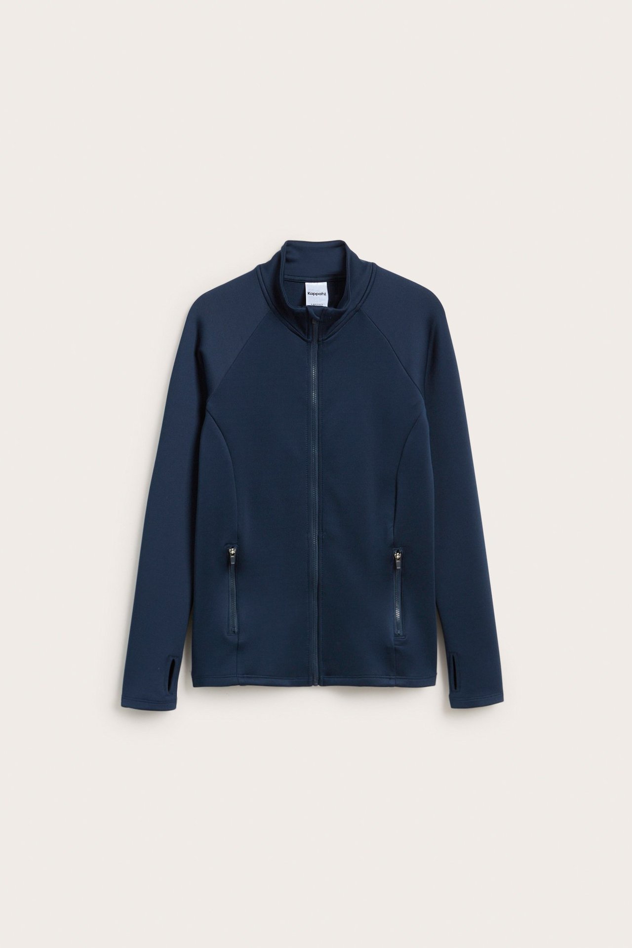 Edestä: Sininen treenitakki, jossa täysi vetoketju, pystykaulus ja kaksi vetoketjullista taskua.