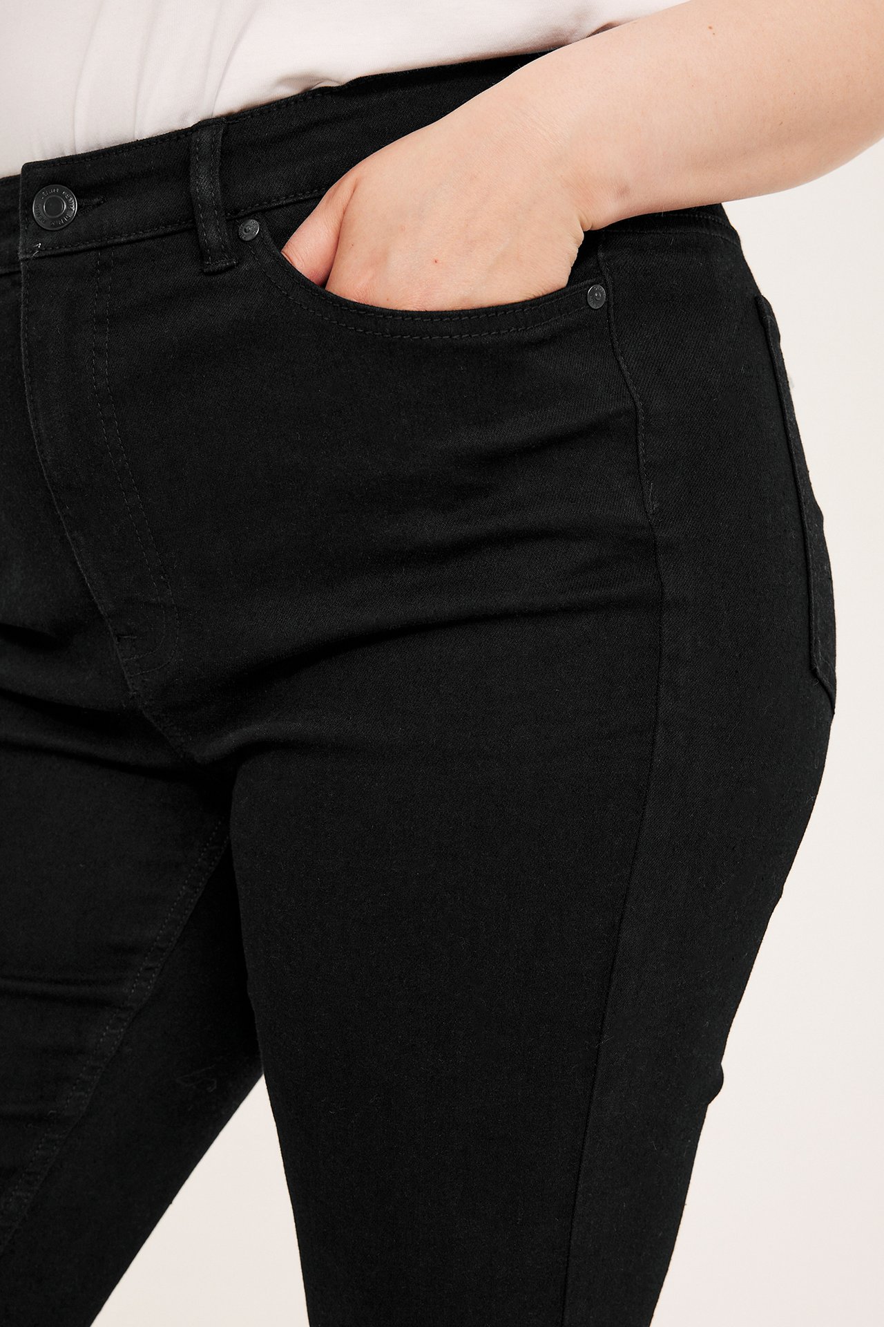 Dżinsy Embracing high waist - Czarne - 5