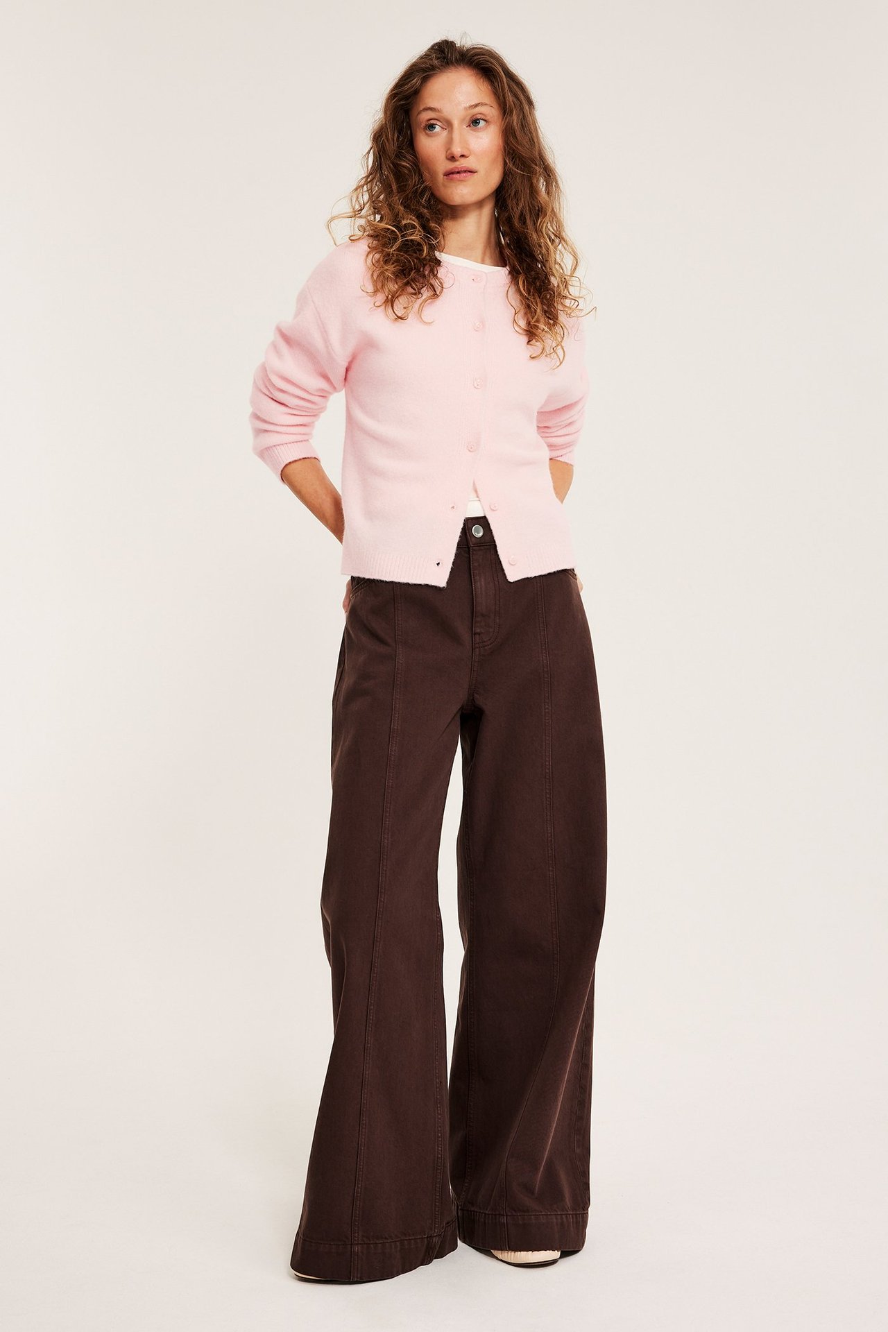 Finstrikket cardigan