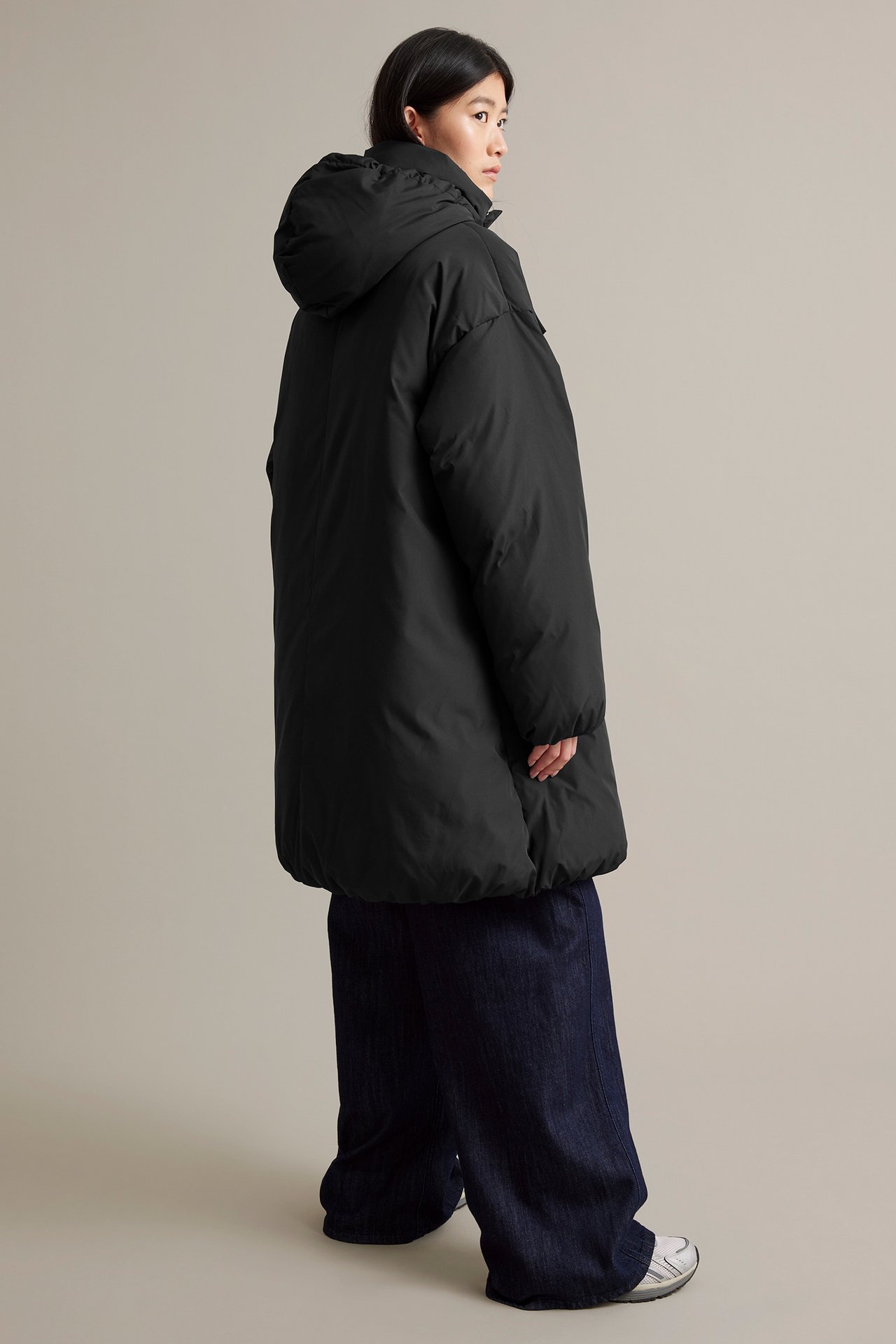 Lang dunjakke - Svart - 7