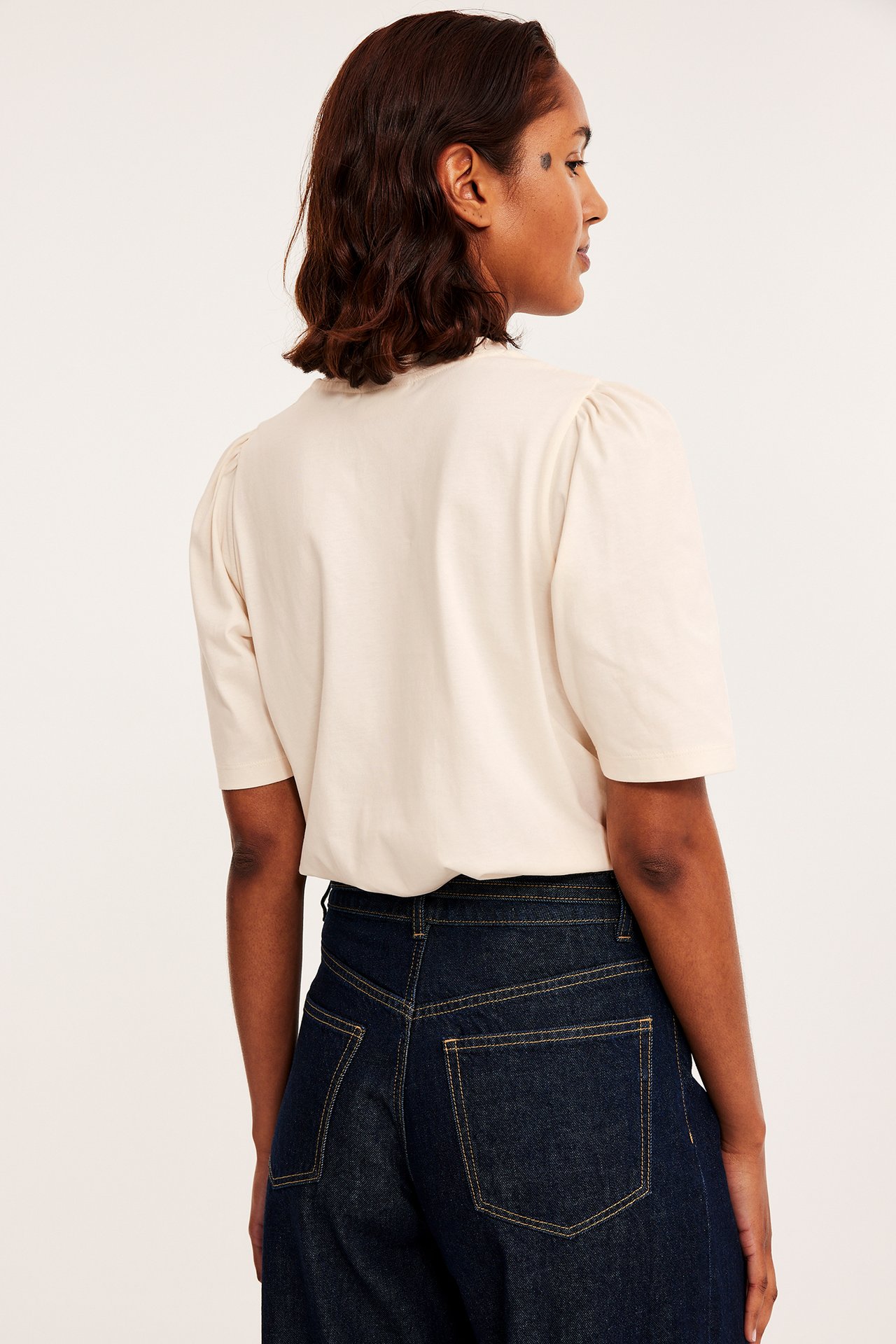 Topp med puffärm - Offwhite - 5