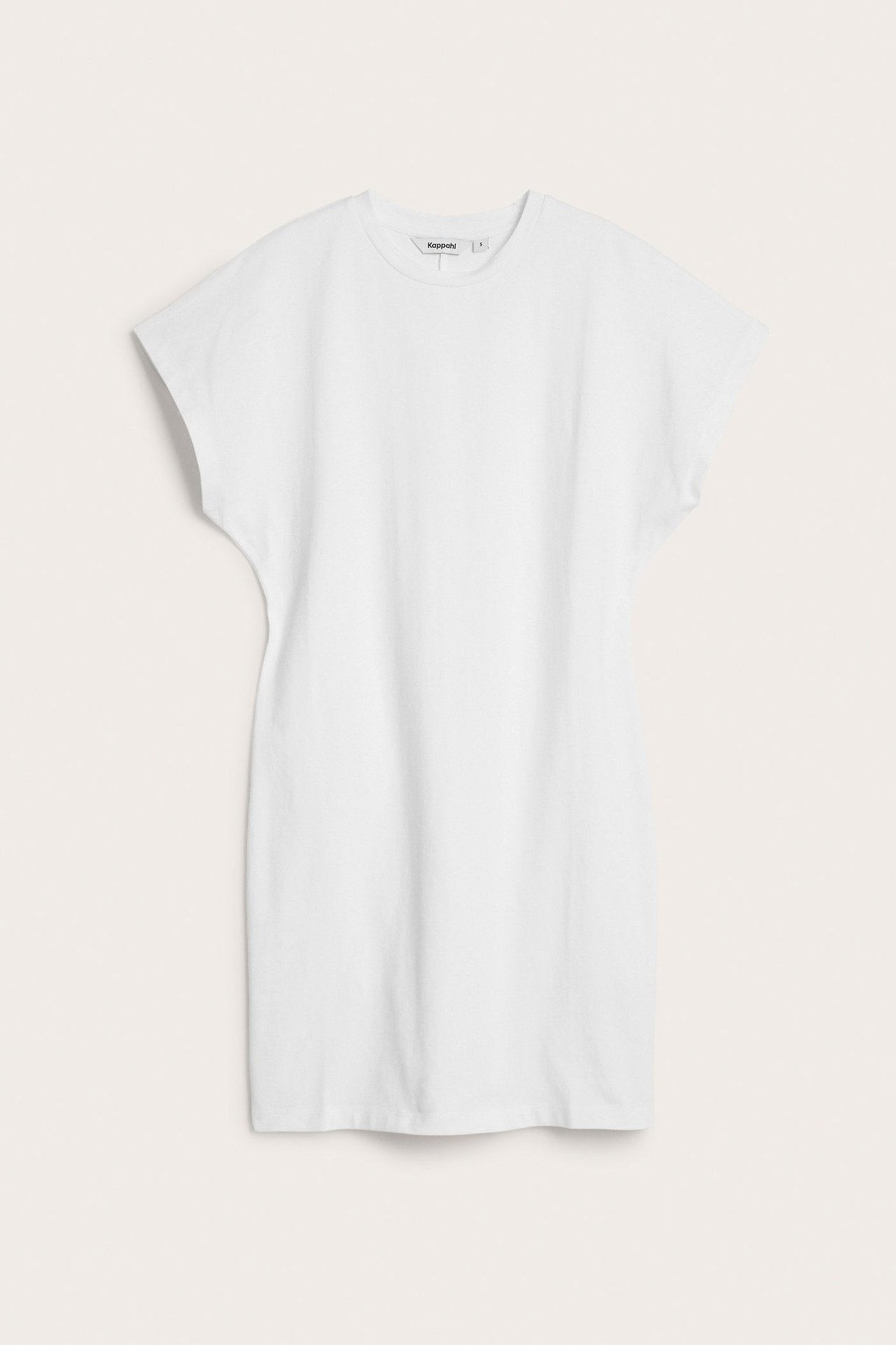 Frontvy av en kort offwhite bomullsjerseyklänning med oversized ärmar och rund hals.