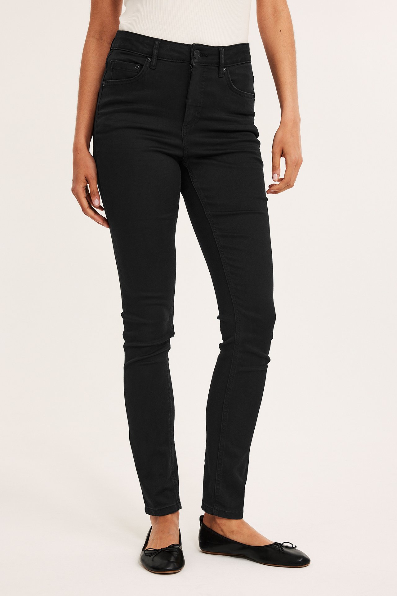 Super Slim Jeans High Waist - Svart - 9
