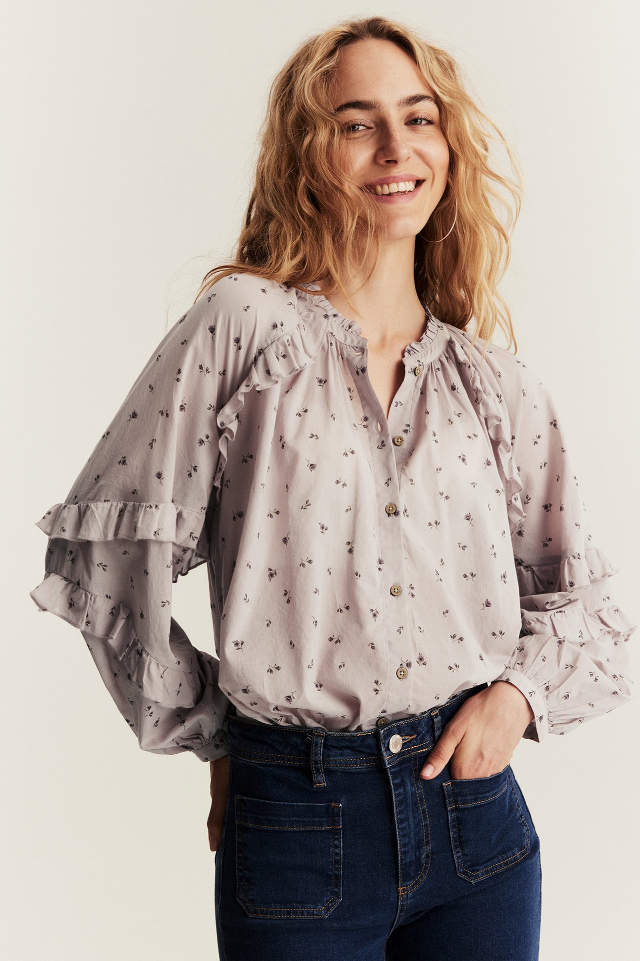 Blus med blommor Newbie Woman