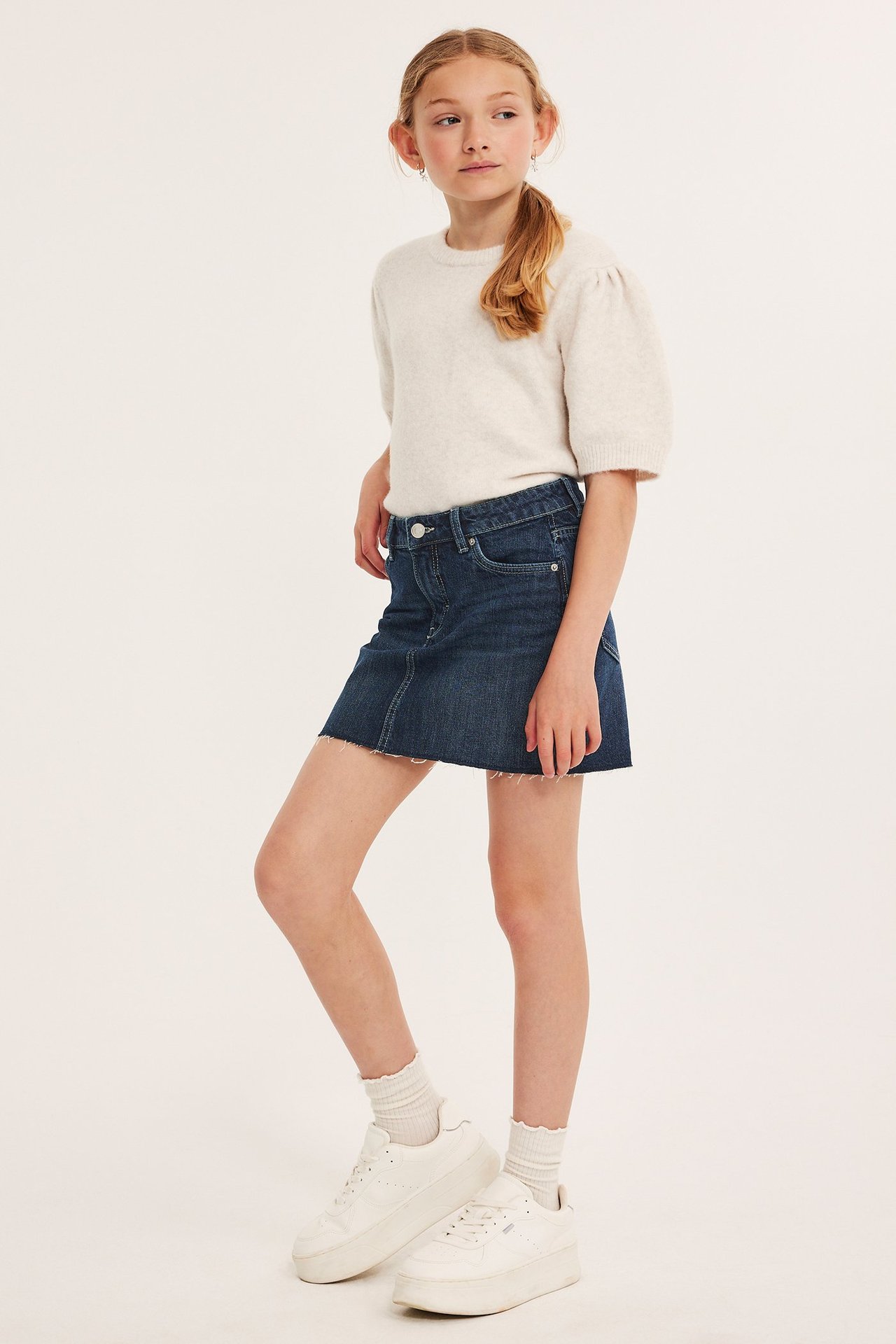 Kort jeanskjol