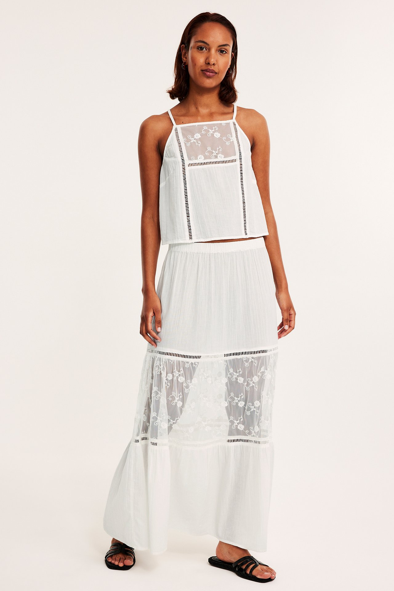 Koszulka z haftami - Offwhite - 6