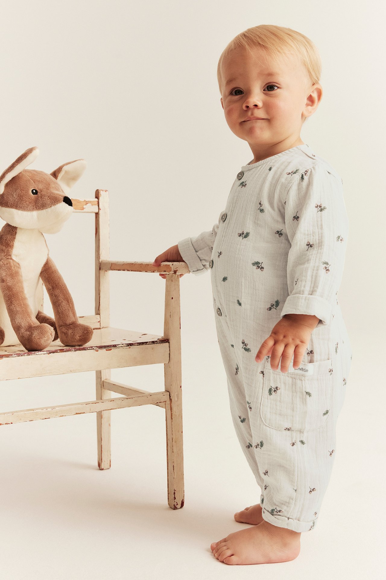 Playsuit i musselin med eikenøtter