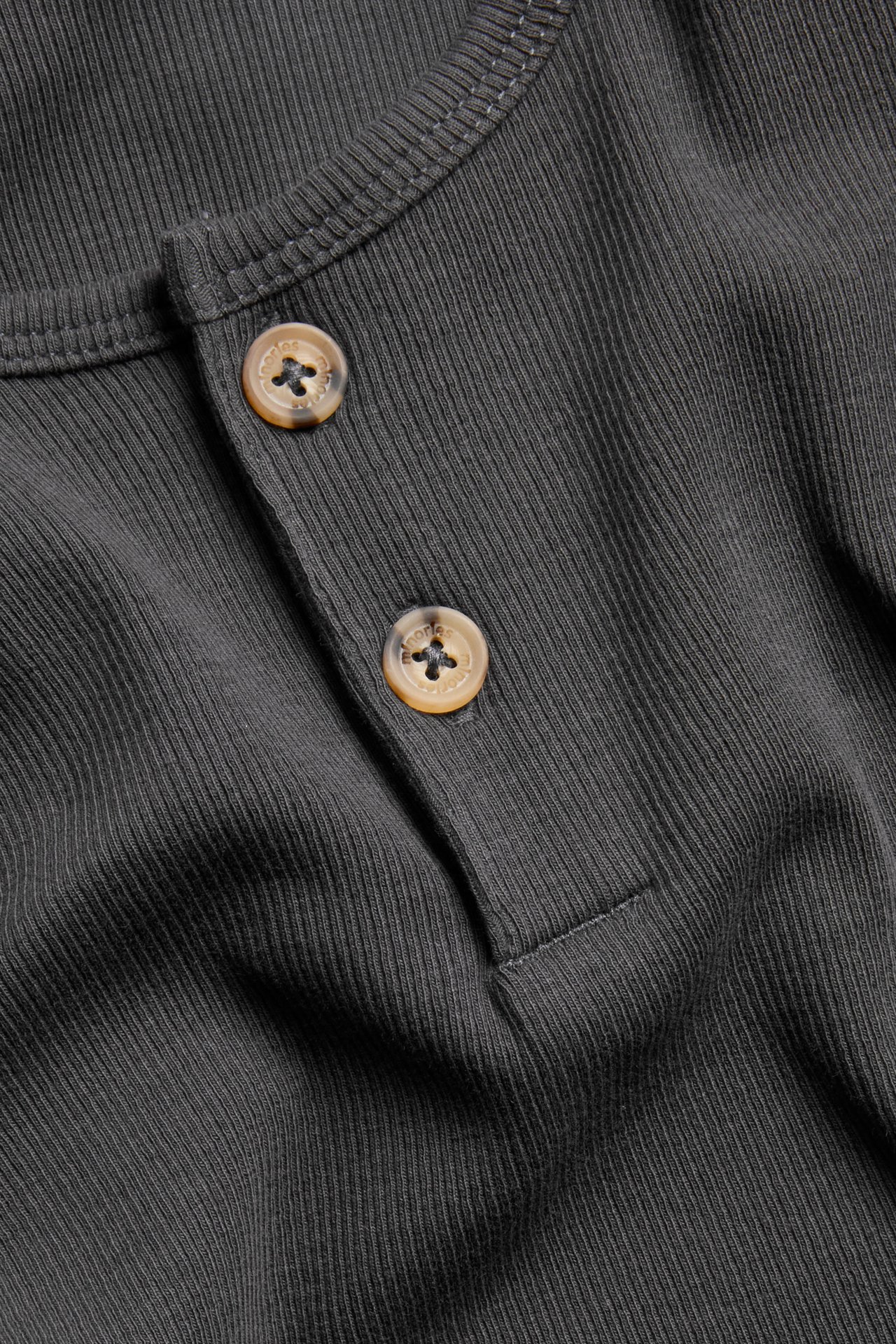 Langermet ribbestrikket topp