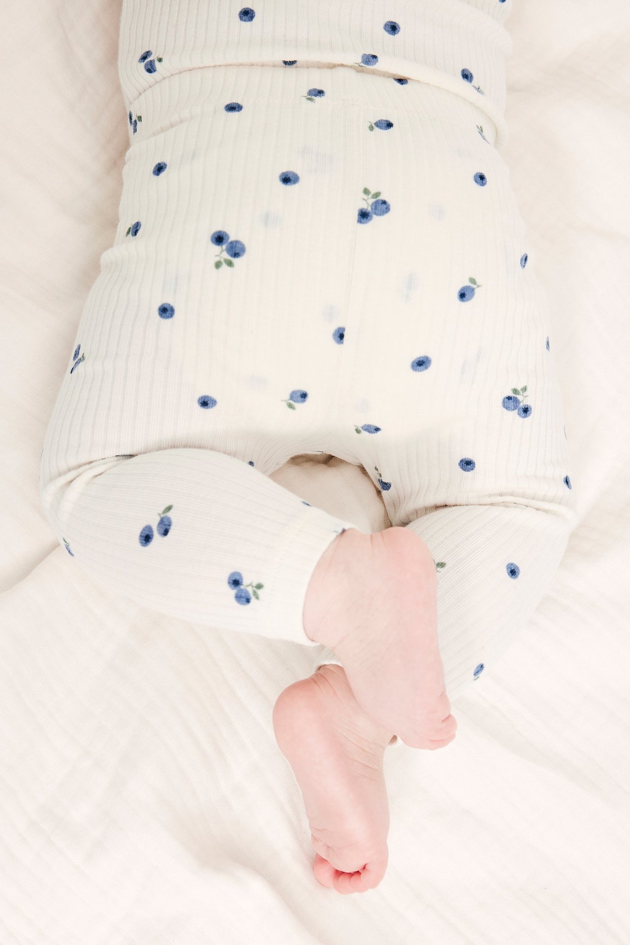 Ribbestrikket leggings med blåbær - Offwhite - 5