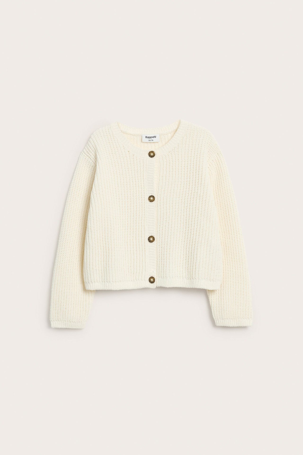 Frontvisning av en hvit strikket cardigan med lange ermer og brune knapper foran.