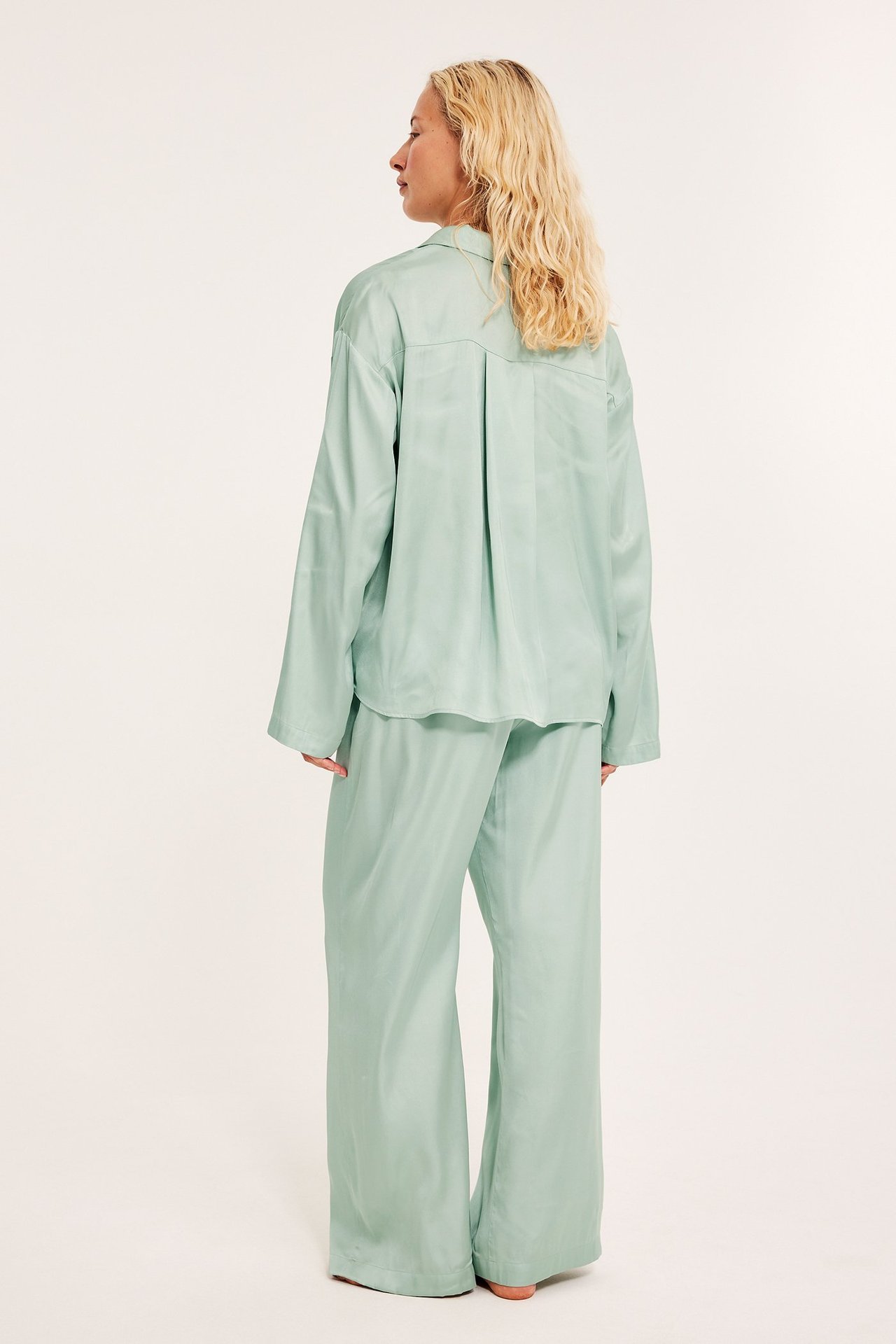 Satin pyjamas - Ljusgrön - 178cm / Storlek: S - 6