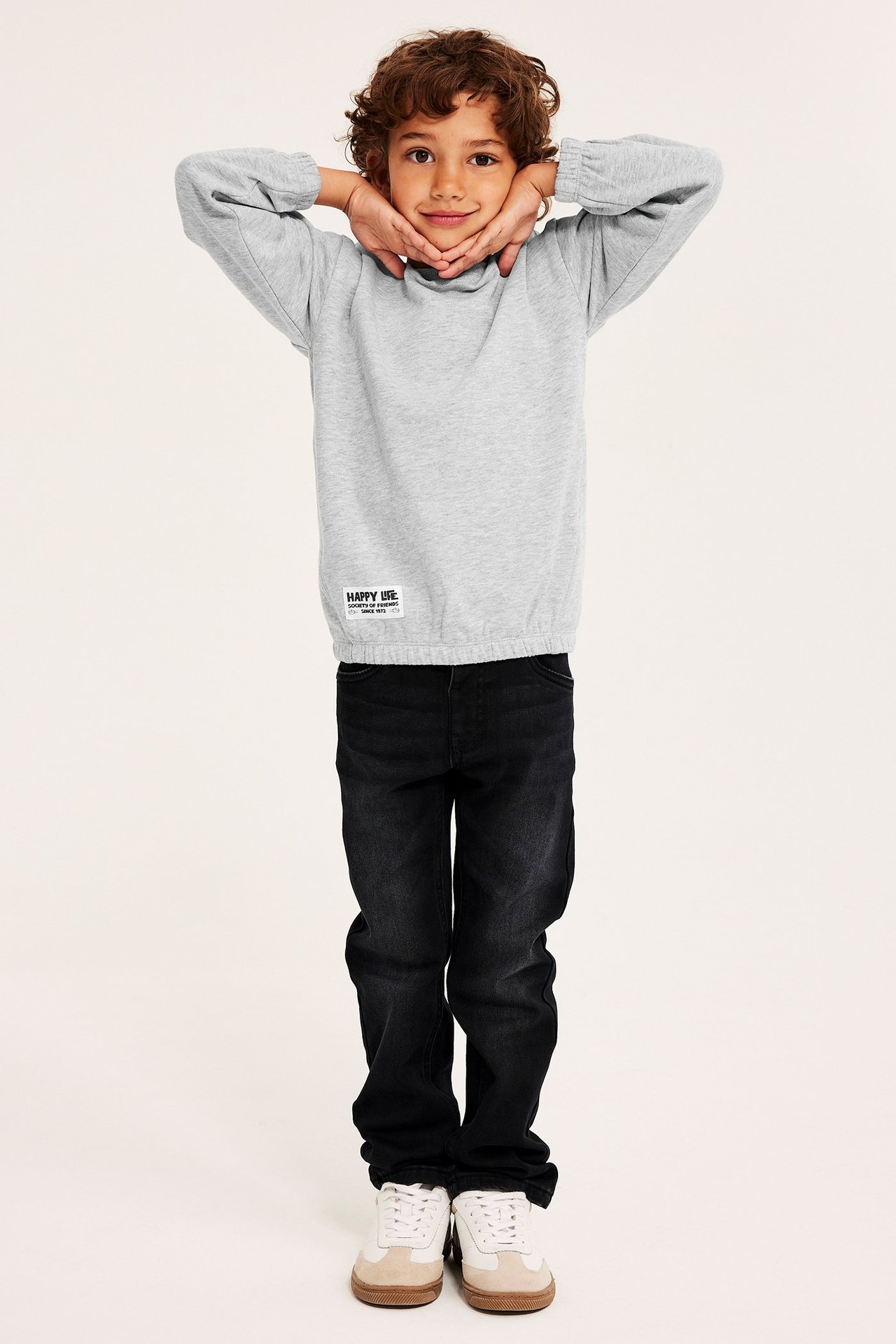 Sweatshirt