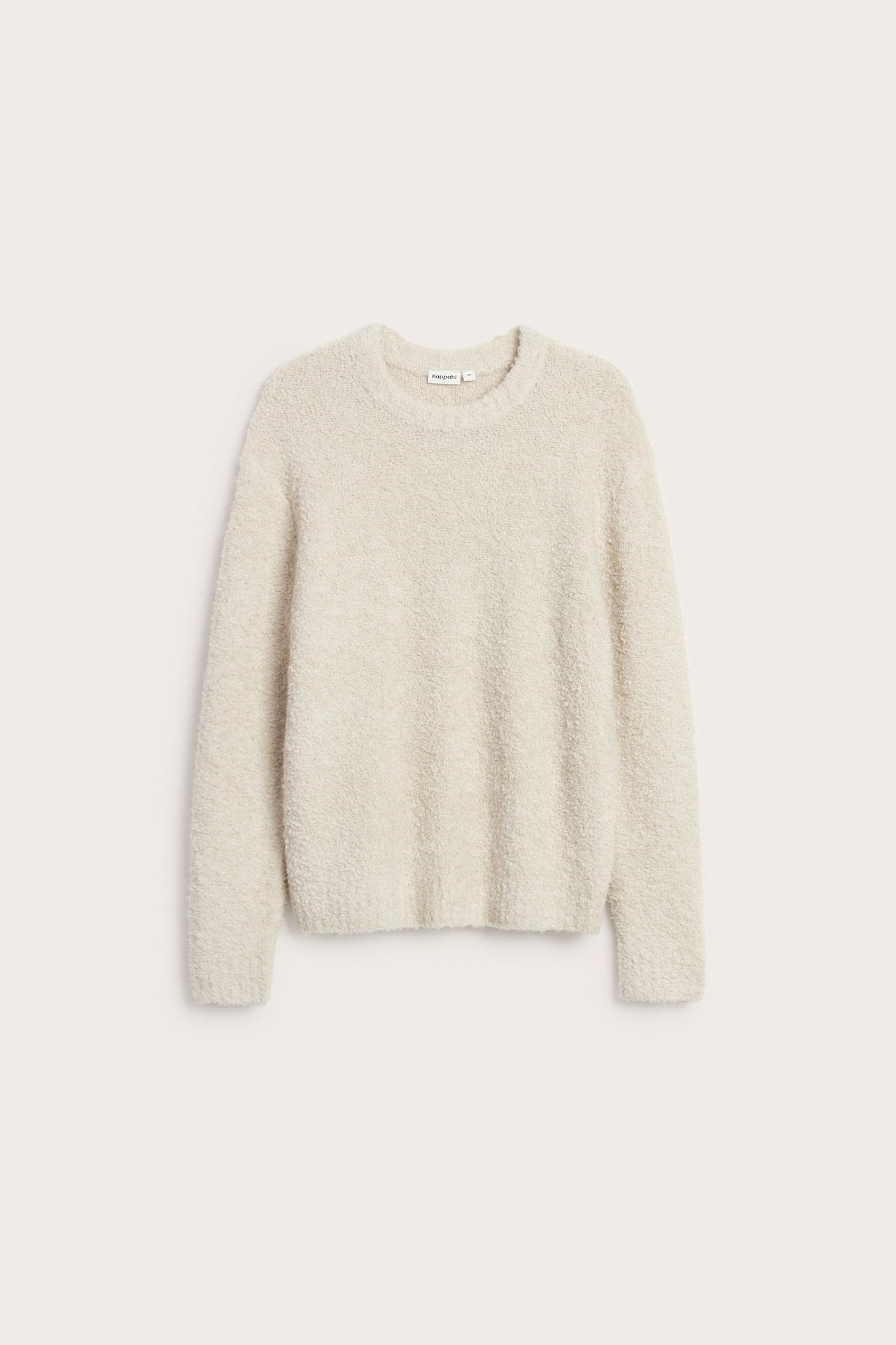 Frontvisning av en beige, finstrikket O-hals bouclé herregenser med luftig tekstur.