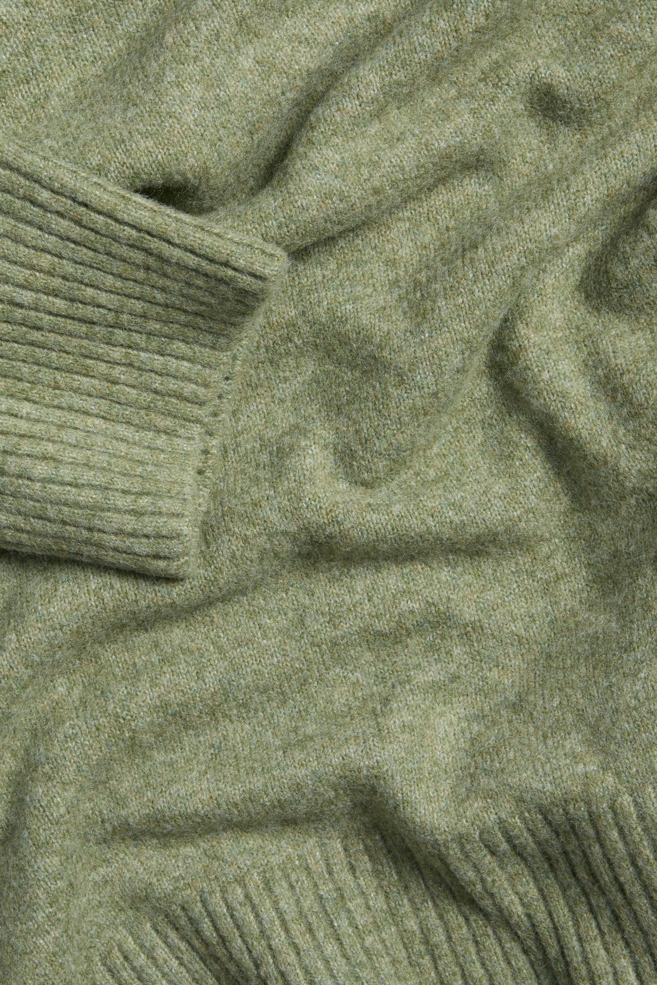 Dzianinowy sweter