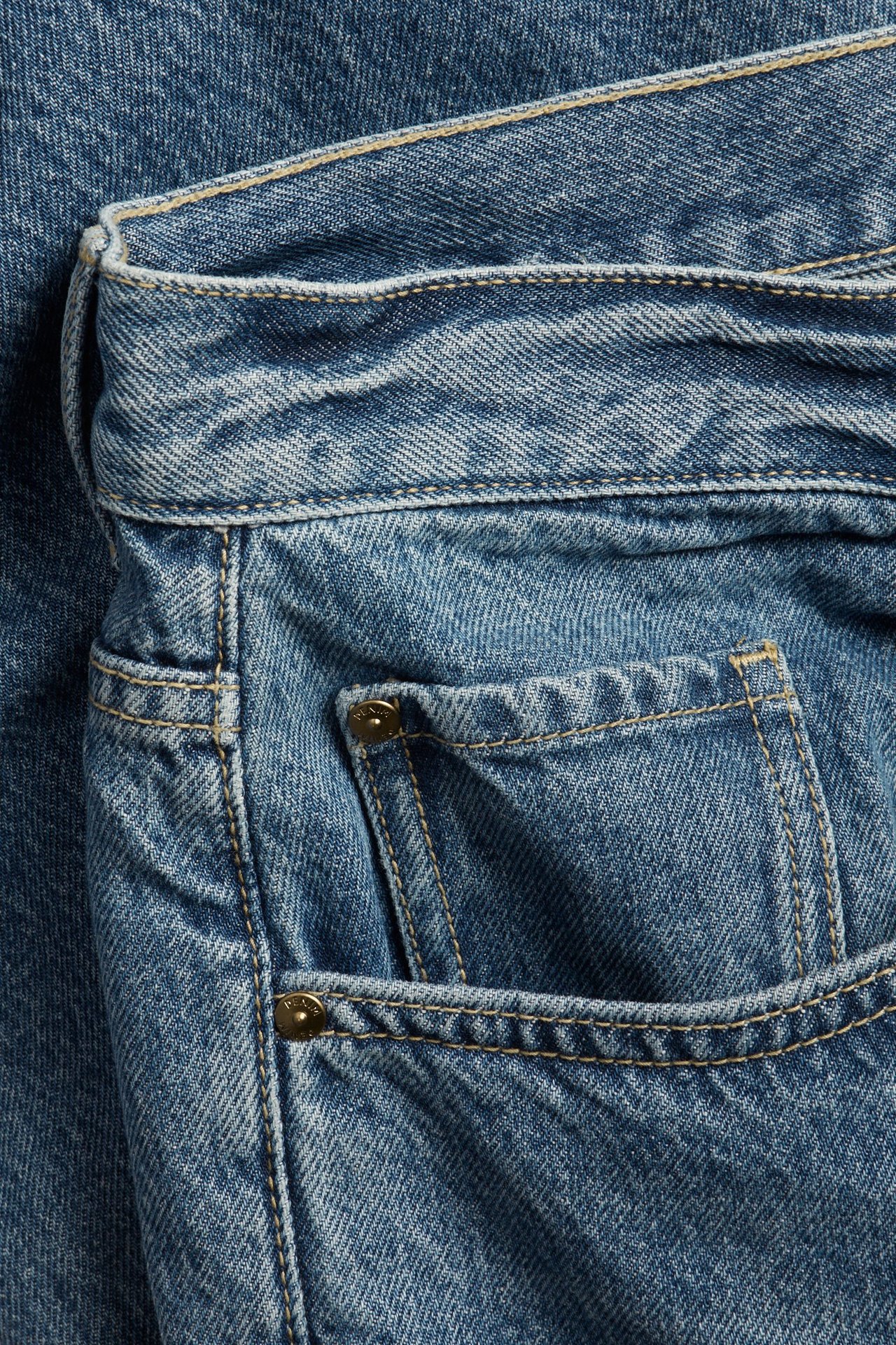 Loose fit jeans