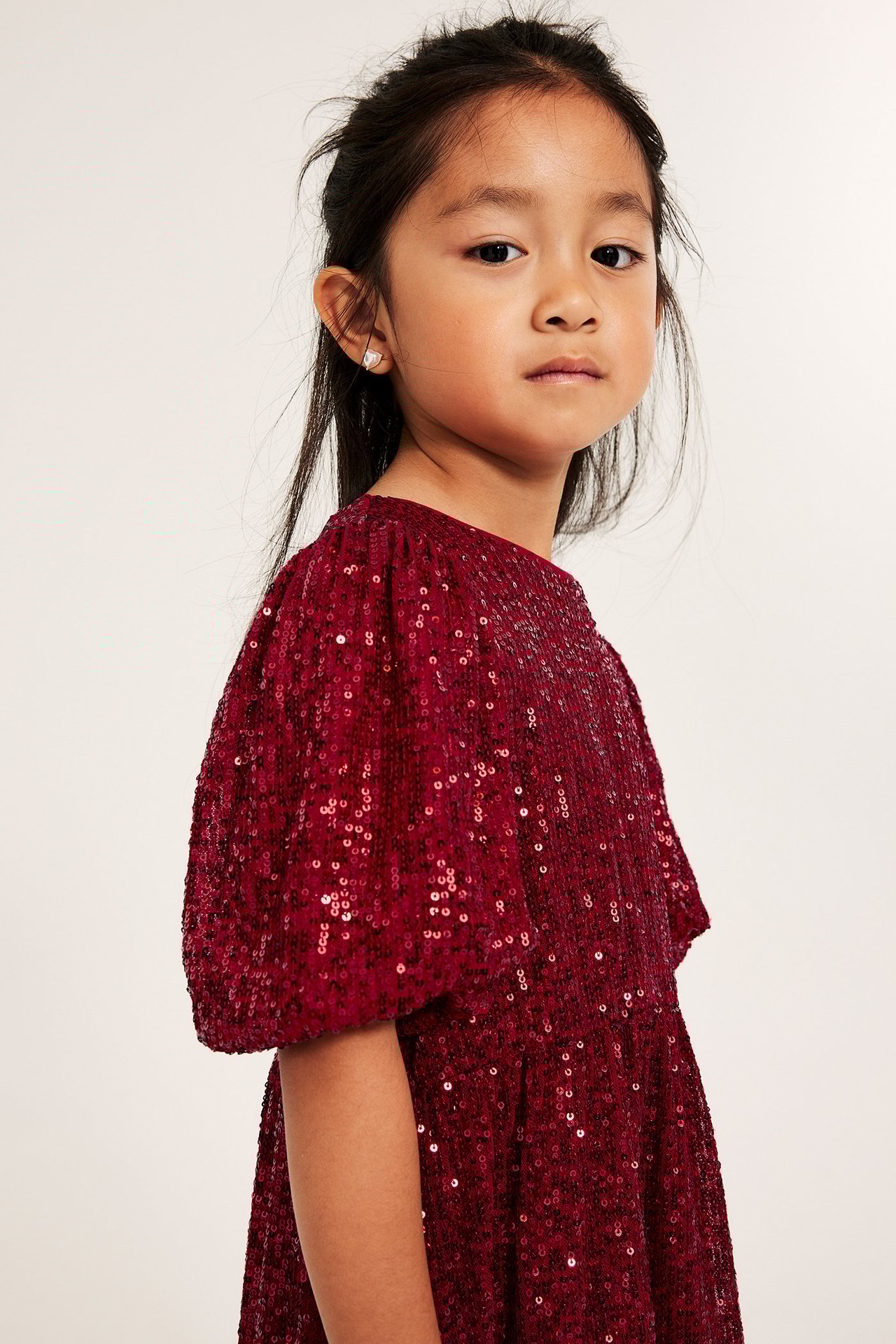 Punainen glittermekko puffaomen, taktisellapin, vuorattu, koko 92-134, lapsen.