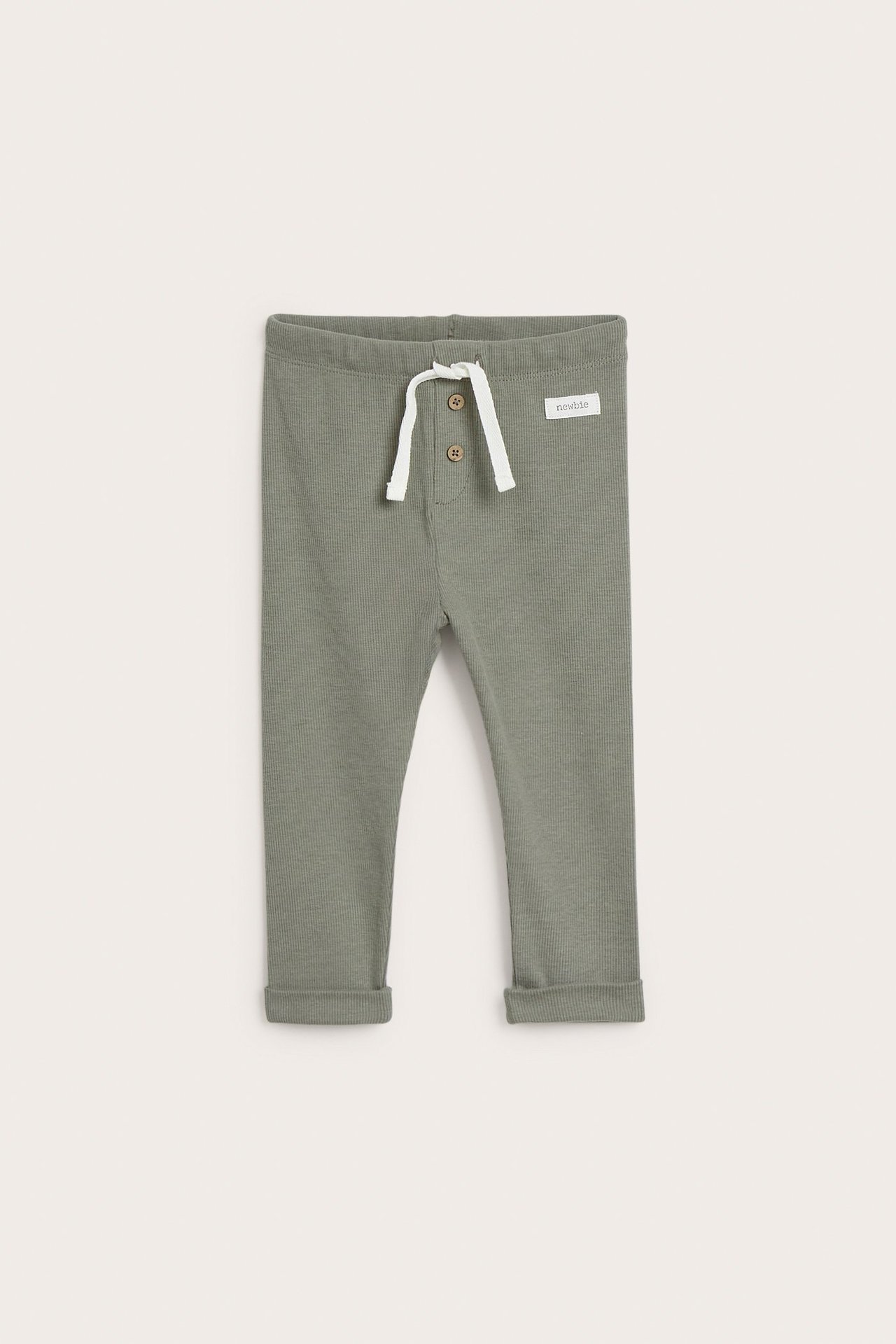 Ribatut leggingsit