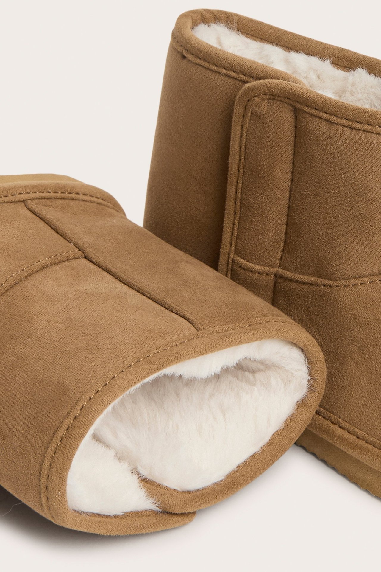 Boots i mockaimitation