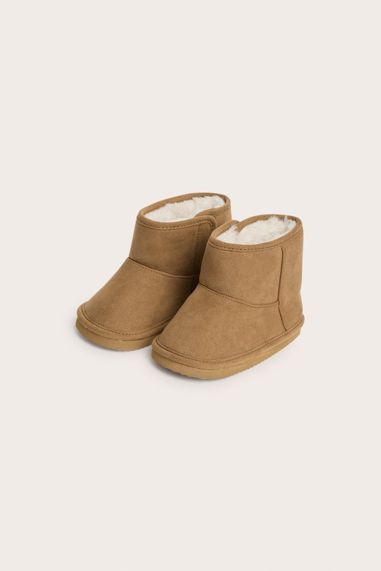 Boots i mockaimitation